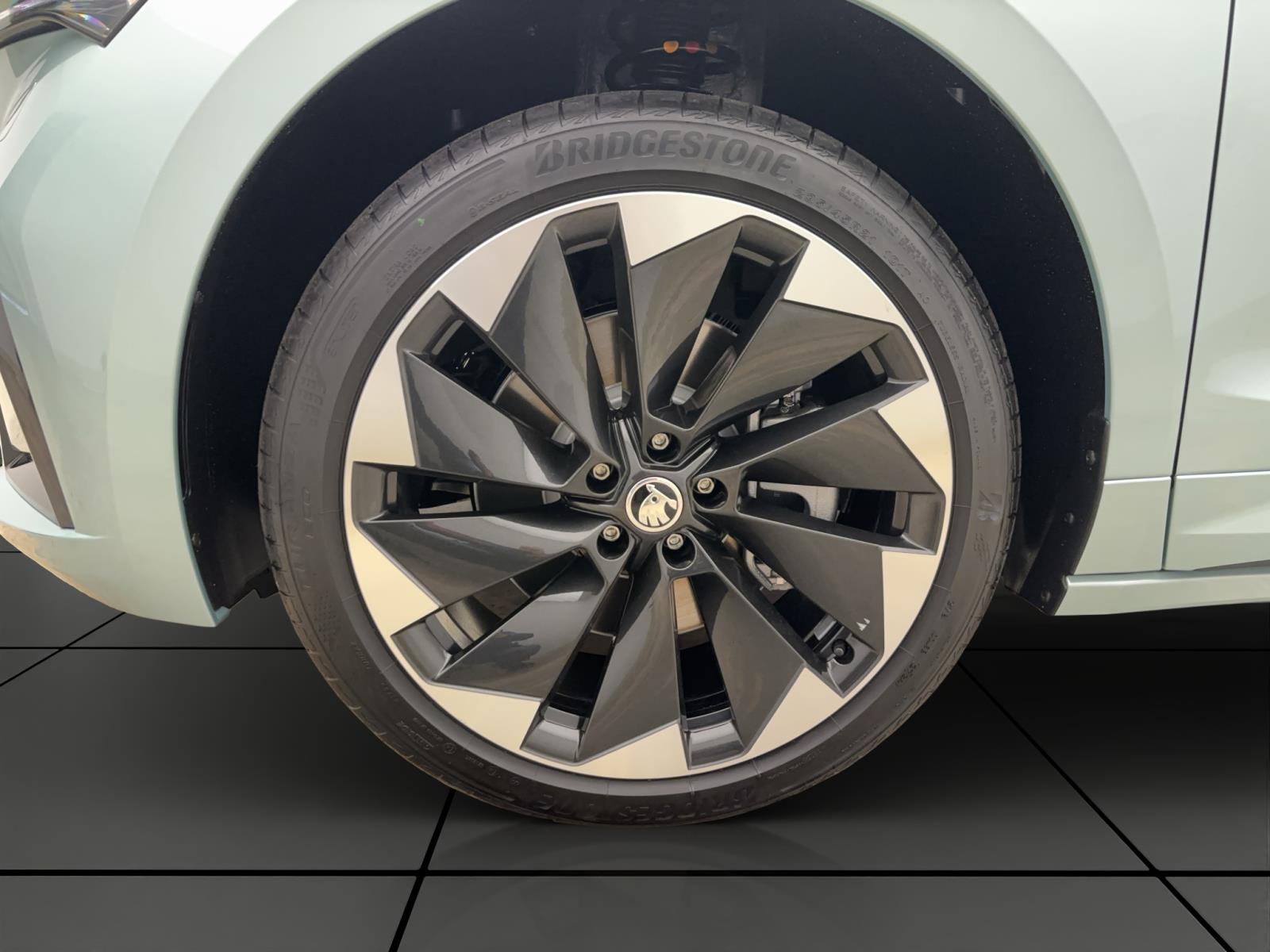 Skoda ENYAQ iV 85X SPORTLINE 4X4 AHK PANO 21 HEAD-UP CANTON WÄREMEP.