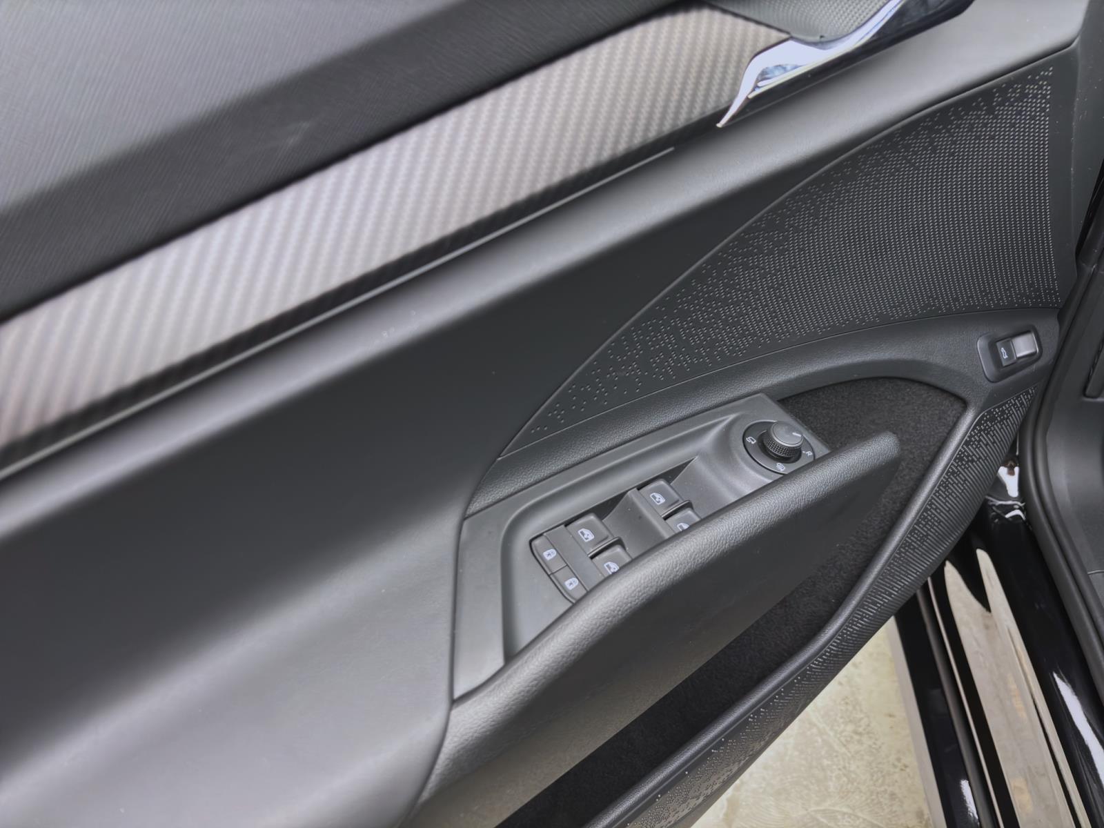 Skoda ENYAQ iV 85X SPORTLINE 4X4 AHK ACC 21 KAM WÄREMEP. MATRIX
