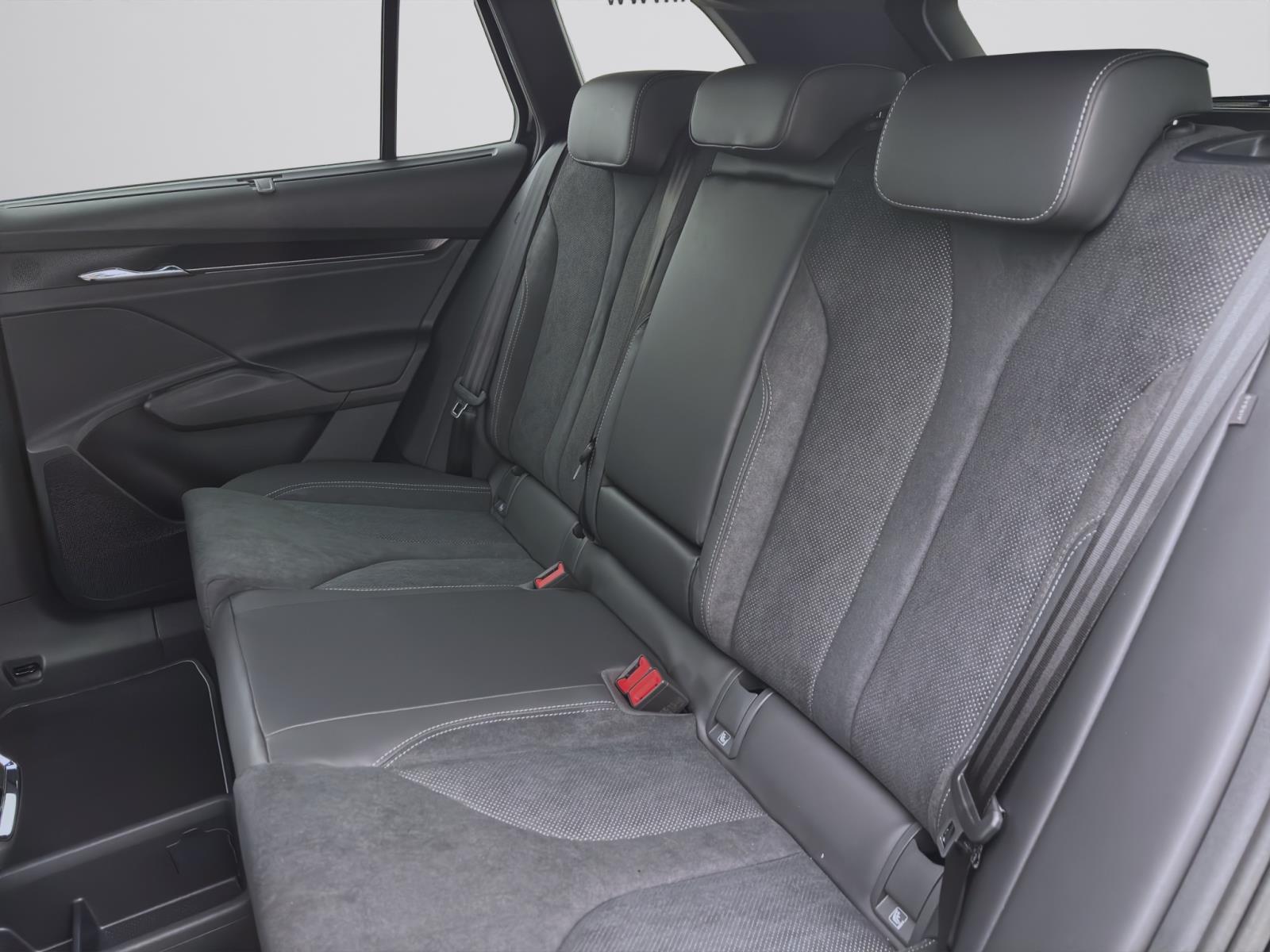 Skoda ENYAQ iV 85X SPORTLINE 4X4 AHK ACC 21 KAM WÄREMEP. MATRIX
