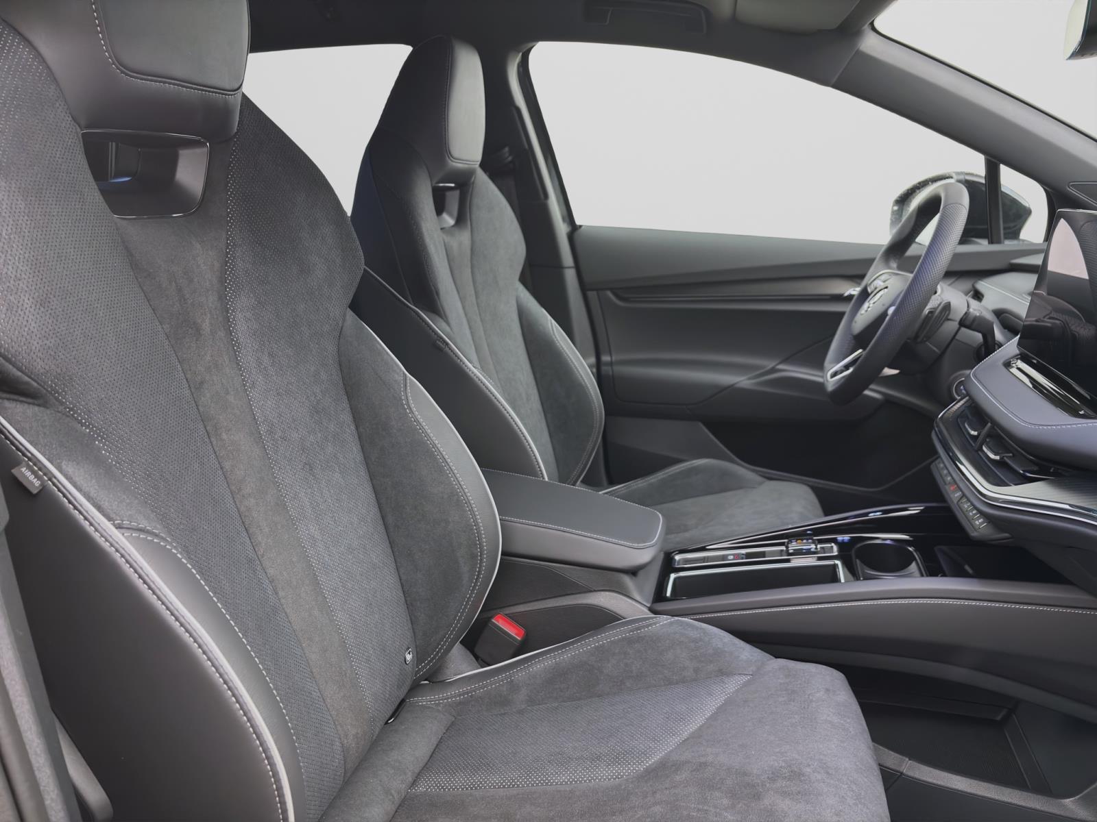 Skoda ENYAQ iV 85X SPORTLINE 4X4 AHK ACC 21 KAM WÄREMEP. MATRIX