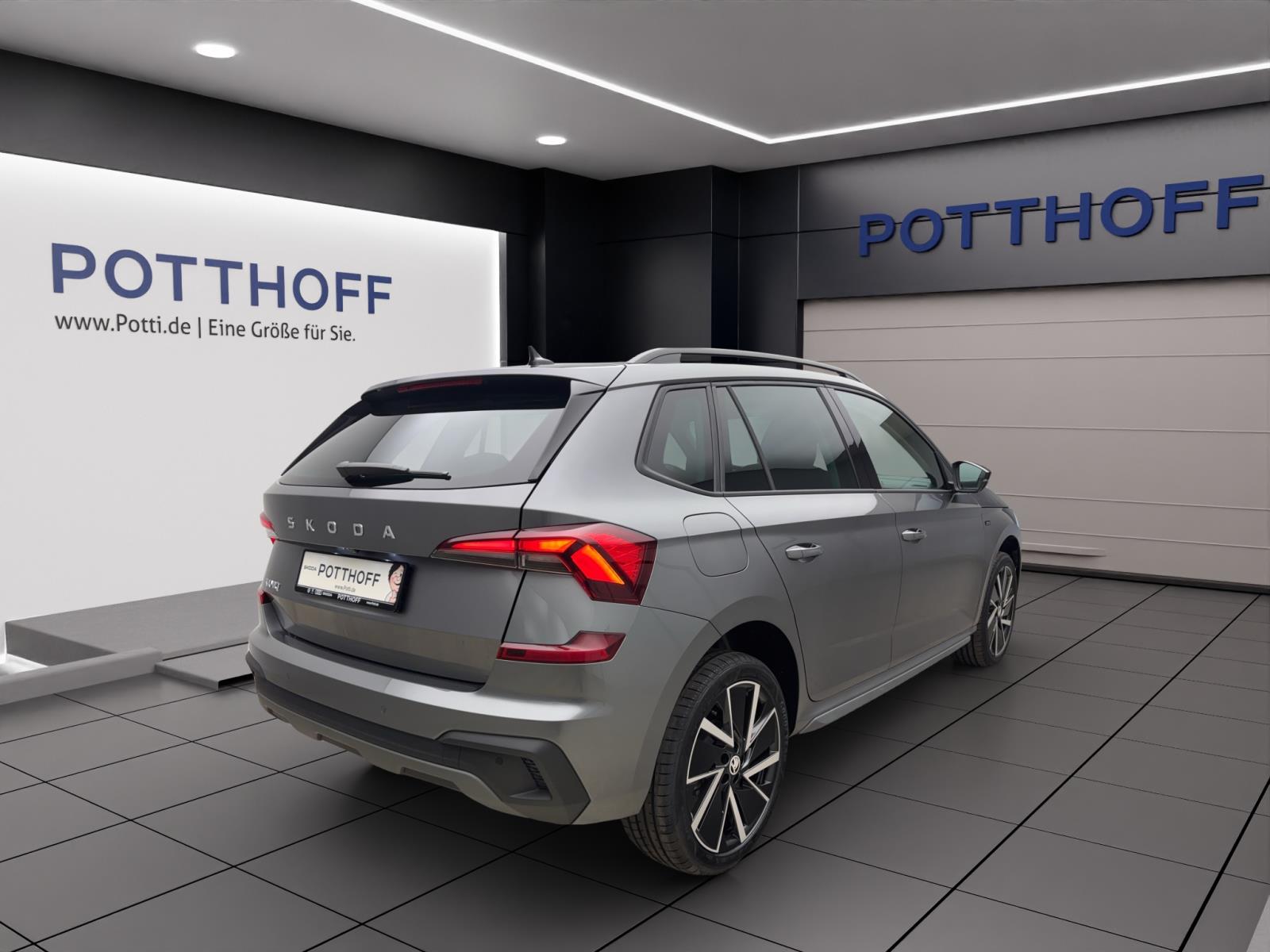Skoda Kamiq DRIVE DSG AHK 18 NAV ACC KAM MATRIX SPORT-P.