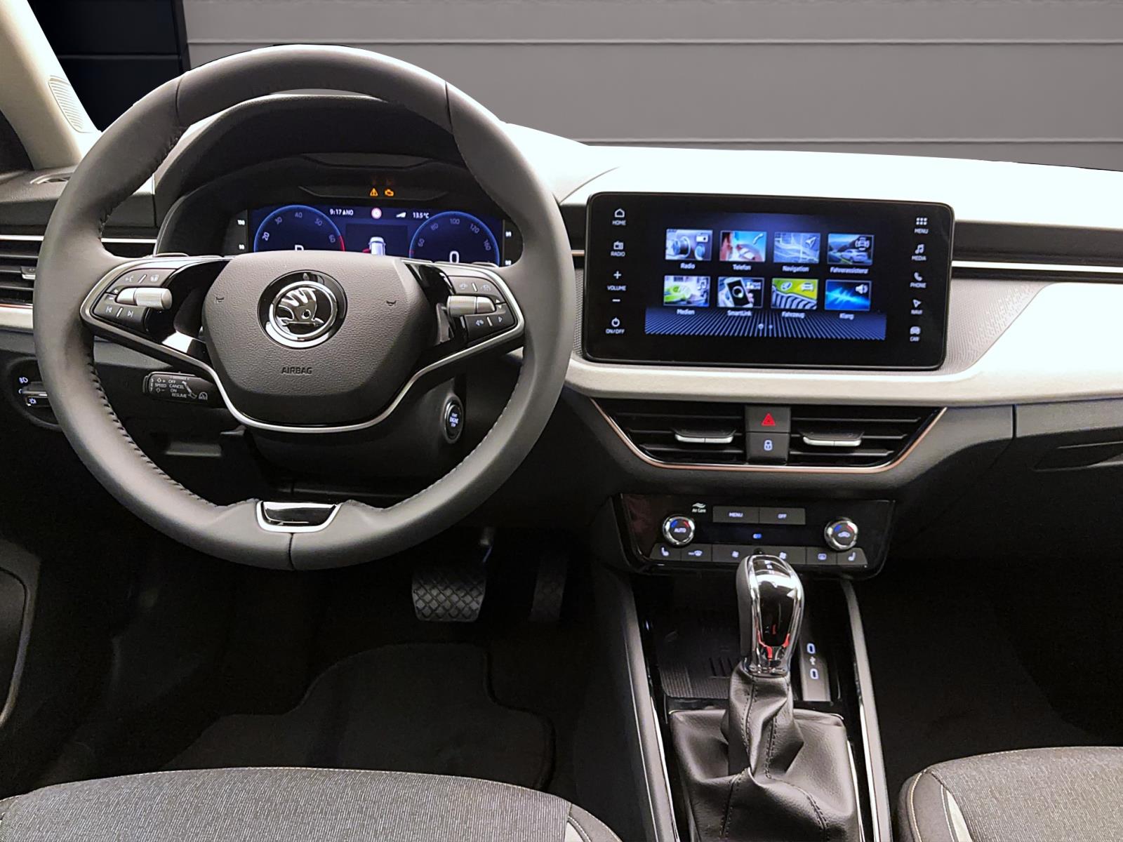 Skoda Kamiq DRIVE DSG AHK 18 NAV ACC KAM MATRIX SPORT-P.