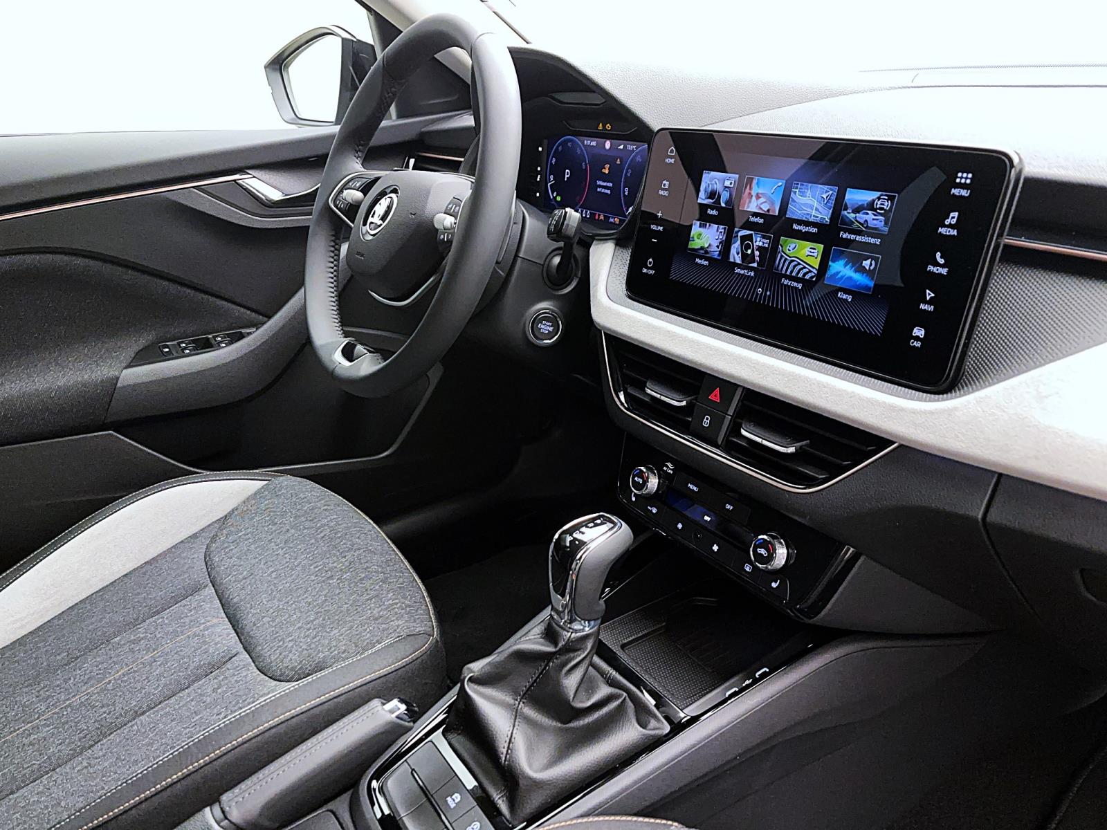 Skoda Kamiq DRIVE DSG AHK 18 NAV ACC KAM MATRIX SPORT-P.