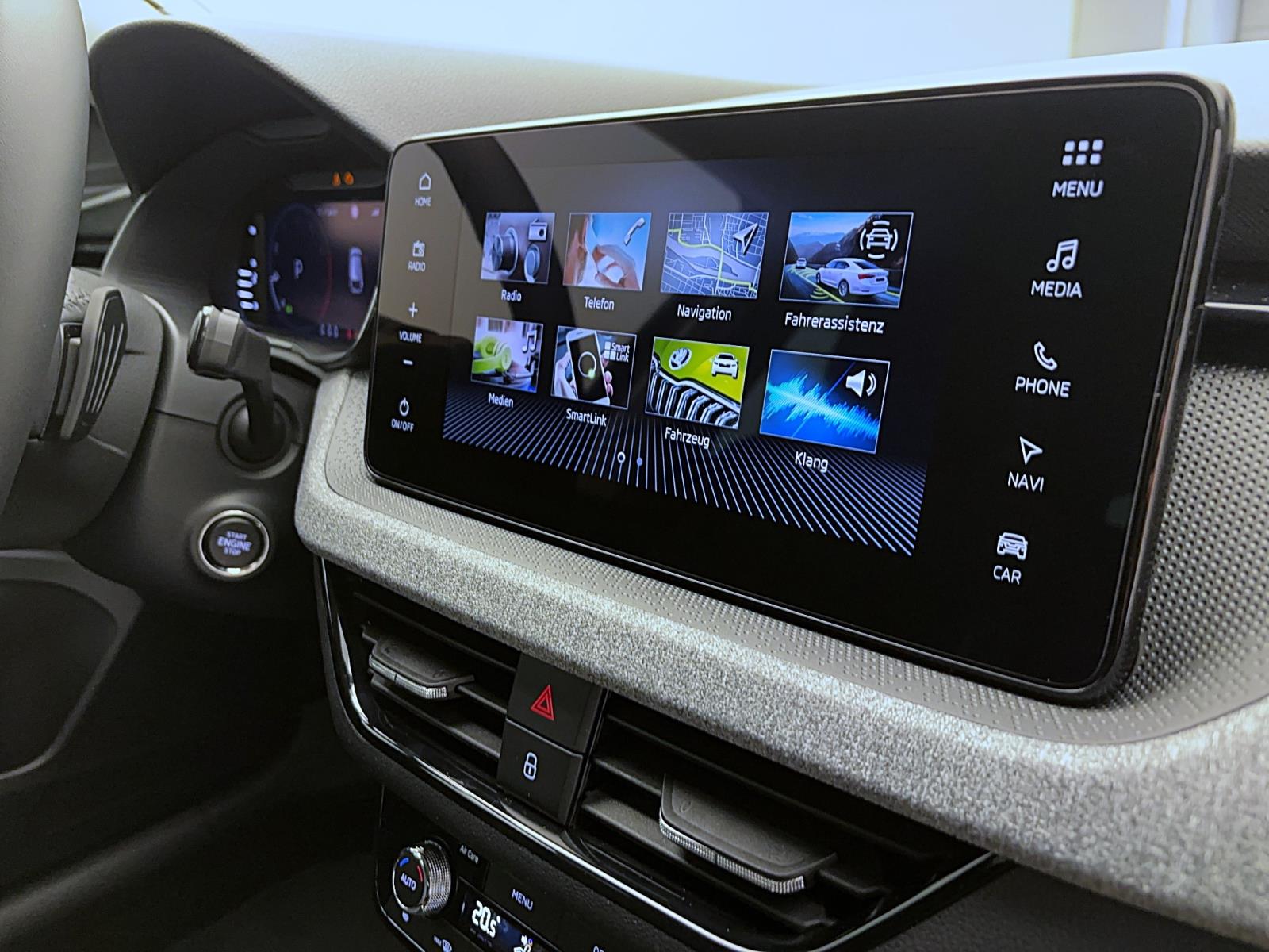 Skoda Scala DRIVE DSG AHK NAV MATRIX KAM ASSISTENZ+