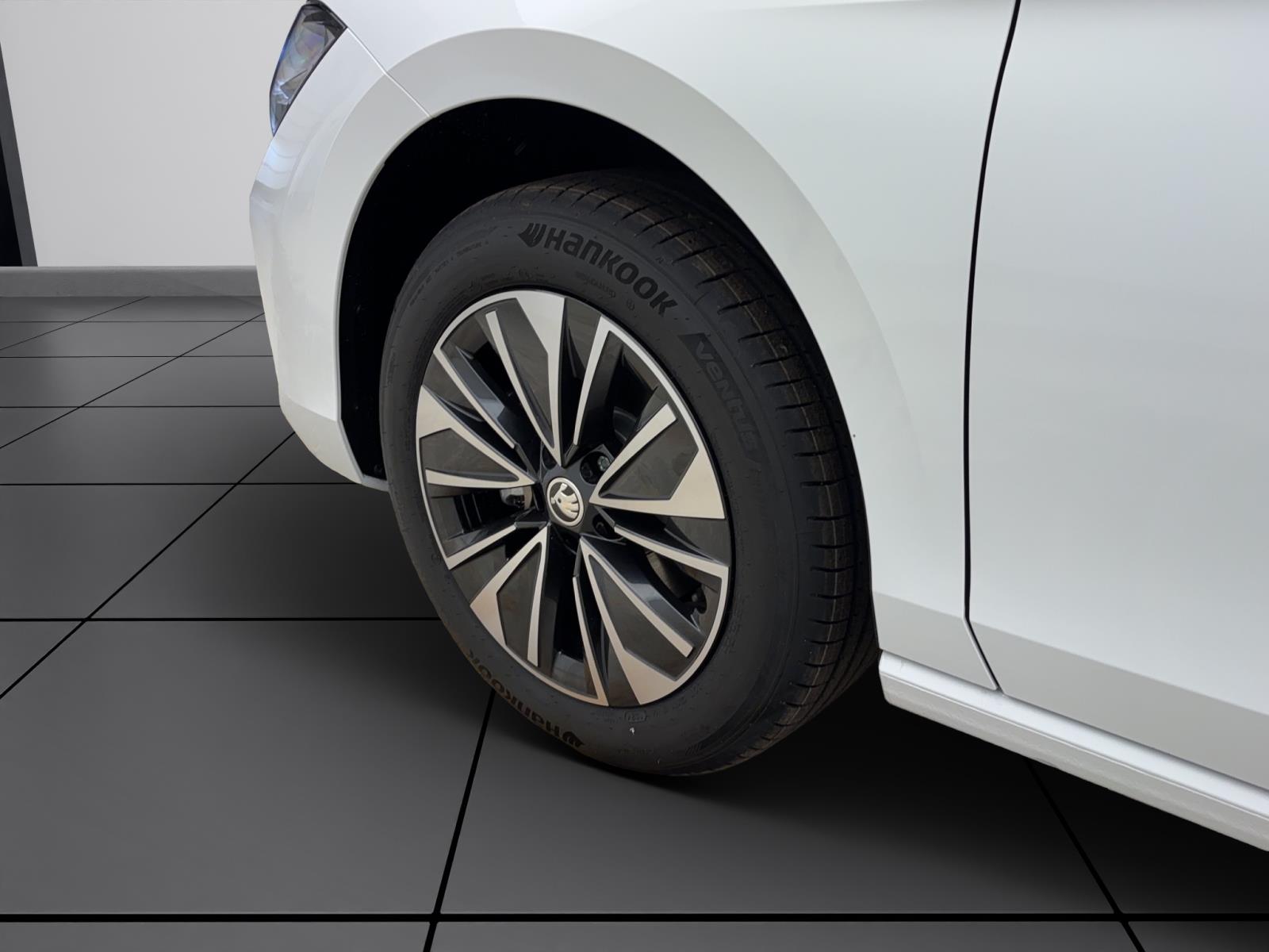 Skoda Superb COMBI SELECTION AHK KAM ACC SMARTL. ASSISTENZ-P. WINTER-P.