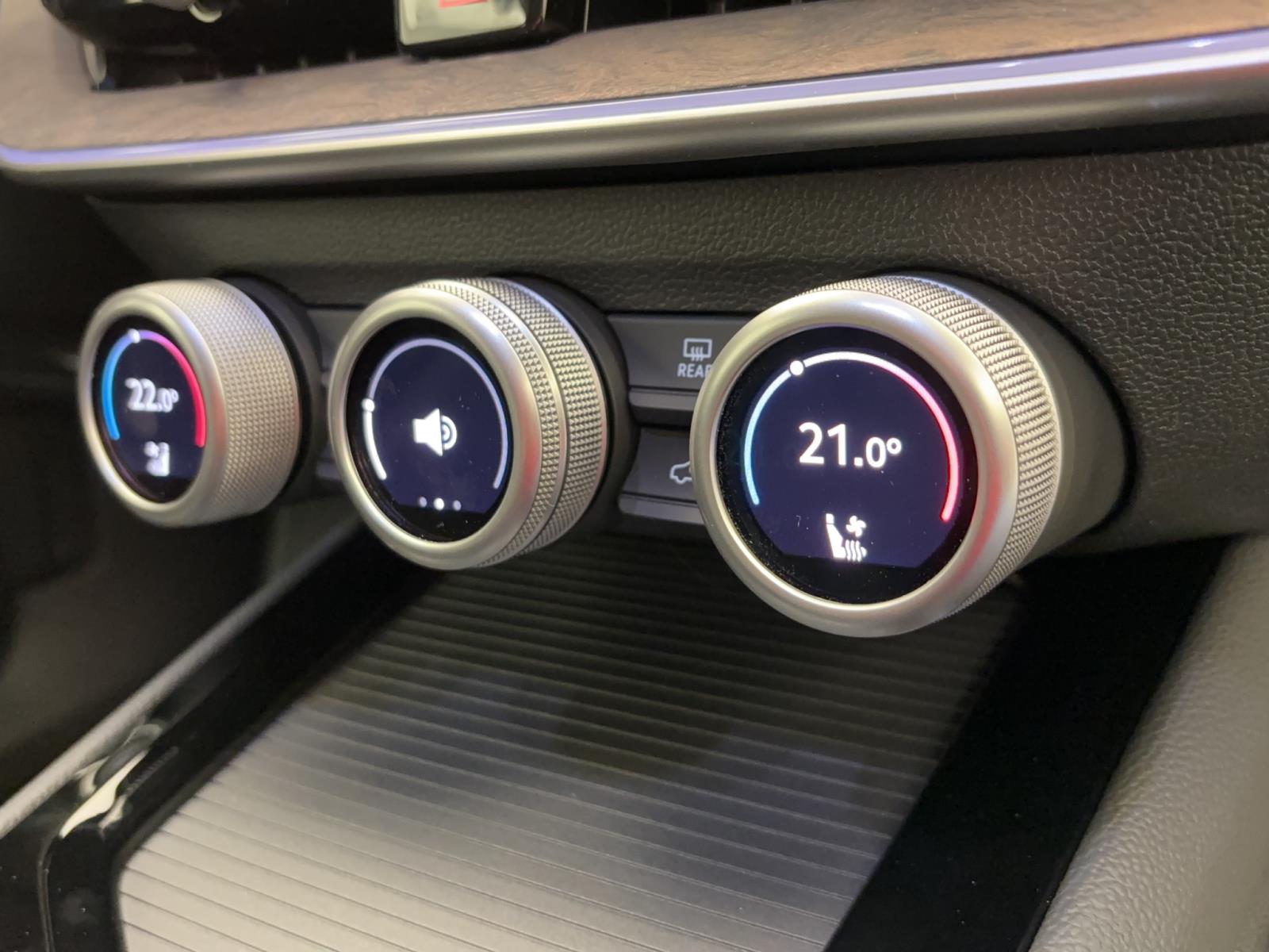 Skoda Superb COMBI L&K AHK NAV DCC KAM MATRIX CANTON