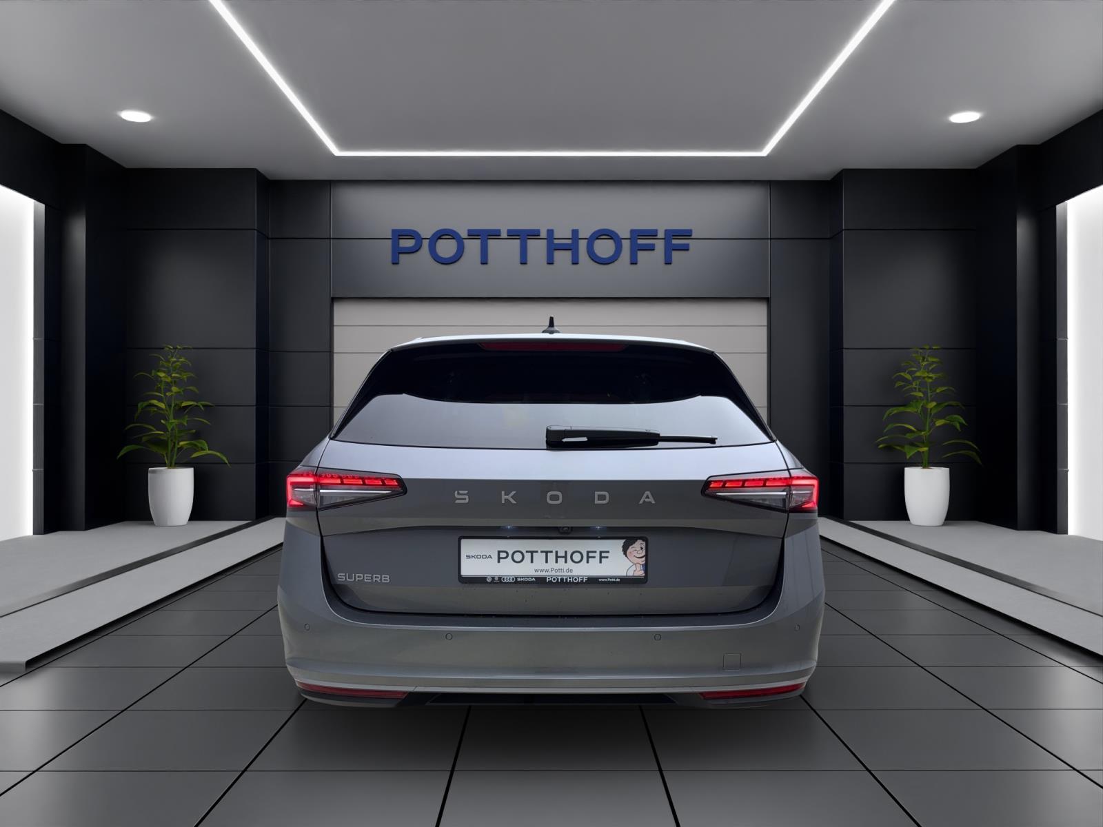 Skoda Superb COMBI L&K AHK NAV DCC KAM MATRIX CANTON