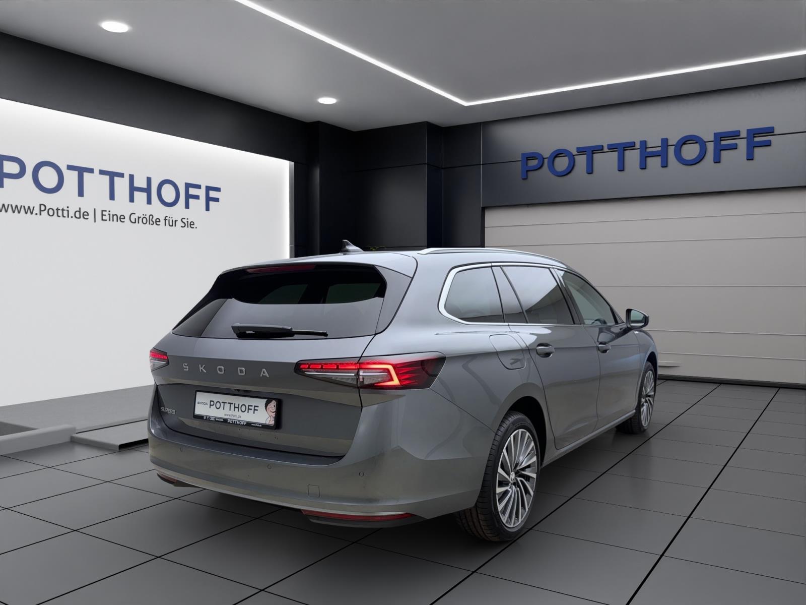 Skoda Superb COMBI L&K AHK NAV DCC KAM MATRIX CANTON