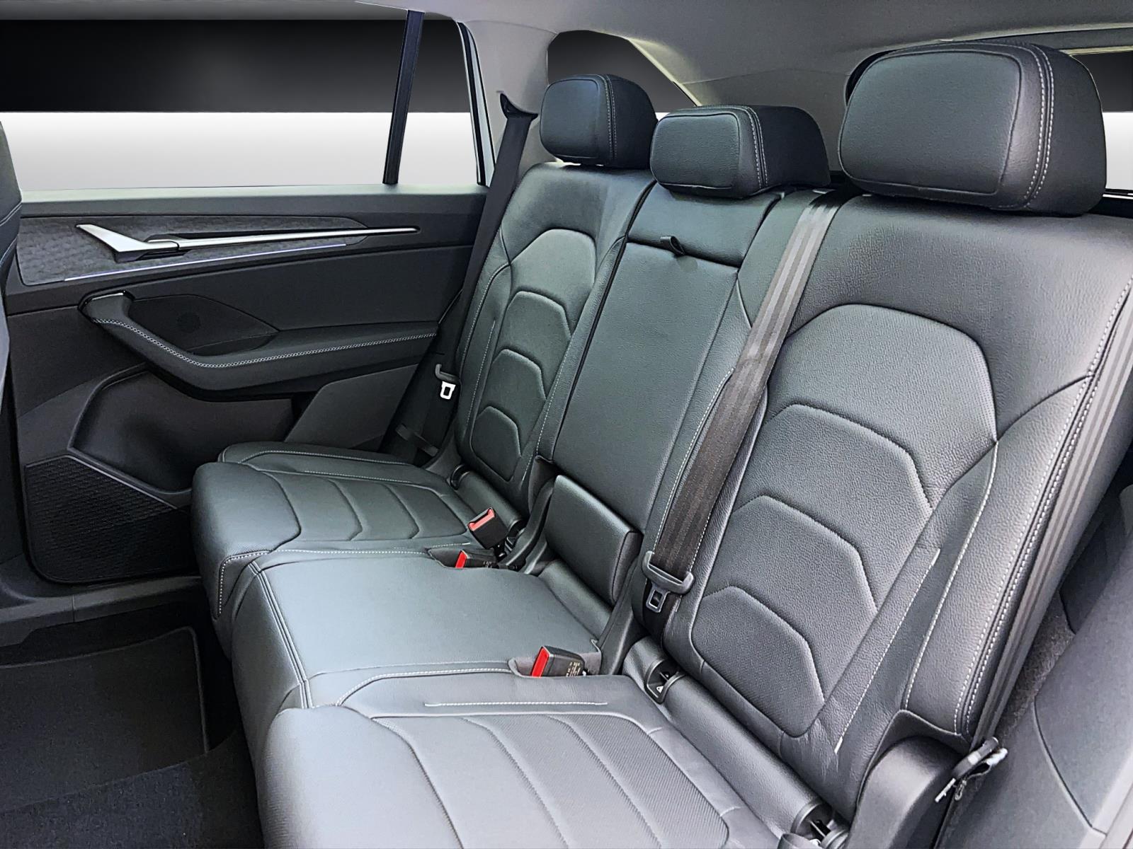 Skoda Kodiaq SELECTION 4X4 AHK STANDH. PANO 20 NAV ASSISTENZ, LICH & INFOT.+