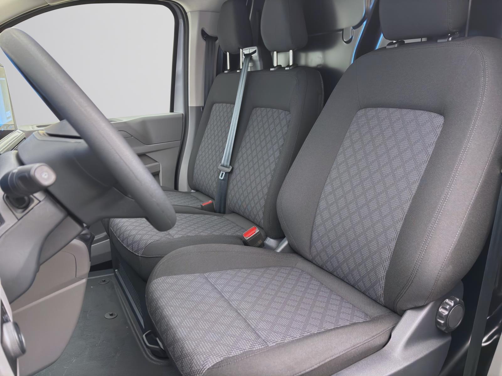 Volkswagen T7 Transporter New 2,0 TDI