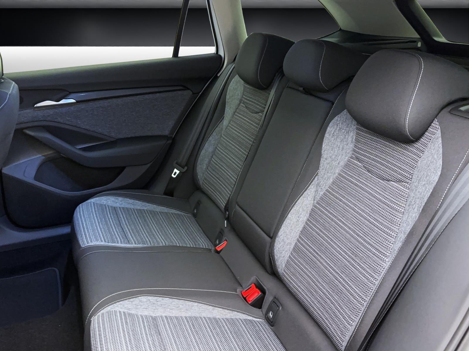 Skoda Superb COMBI SELECTION 4X4 AHK NAV SHZ DIG-COCKPIT+ MASSAGE WINTER-P.