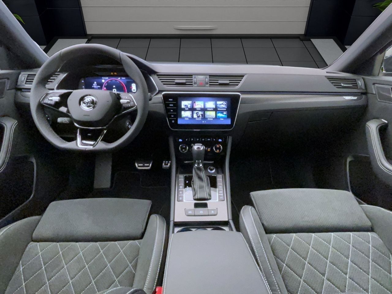 Skoda Superb COMBI SPORTLINEAHK STANDH PANO 360°-KAM MATRIX VOLL!!!
