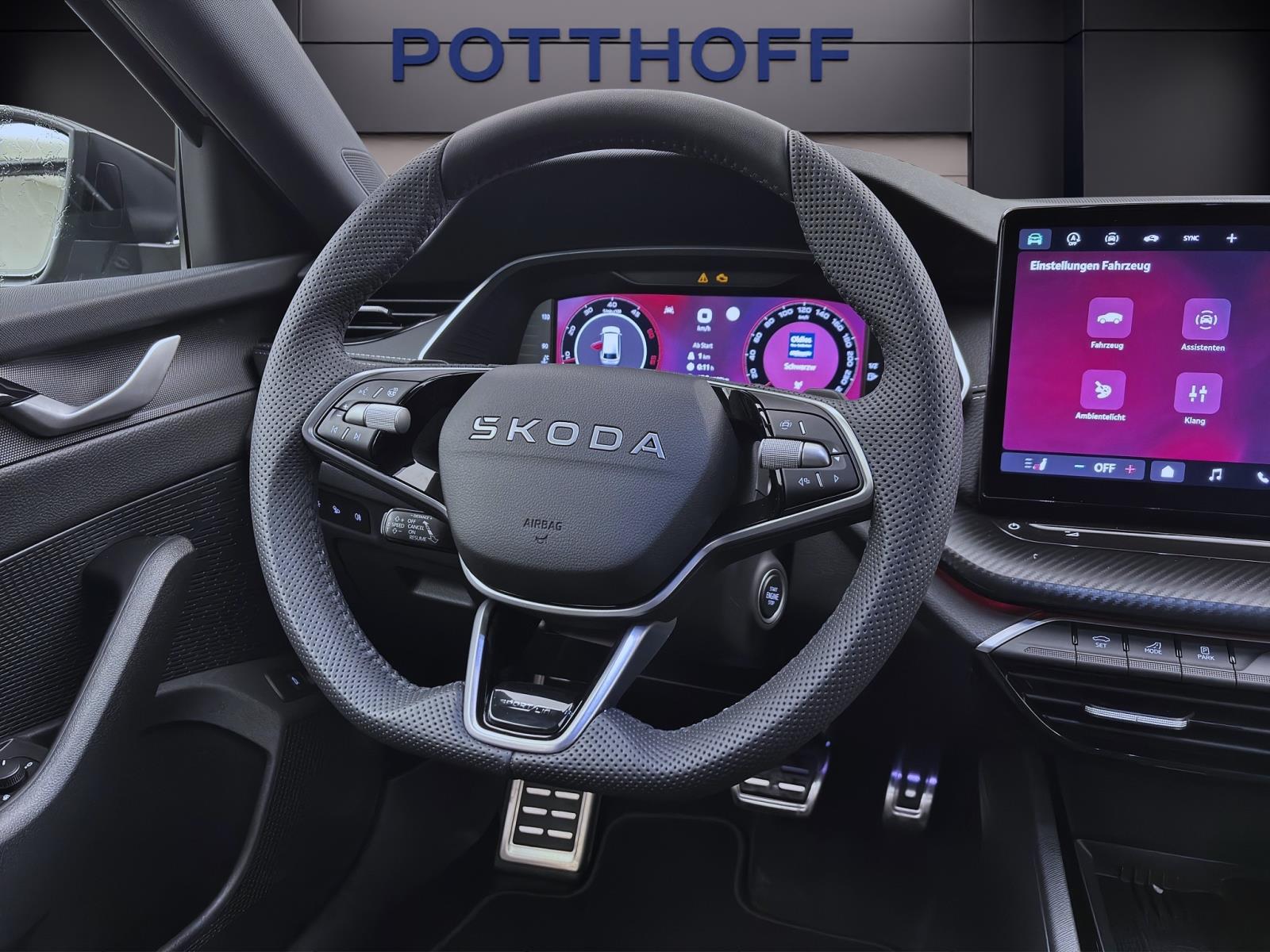 Skoda Octavia COMBI SPORTLINE DSG AHK NAV ACC 18 KAM LED WINTER-P.