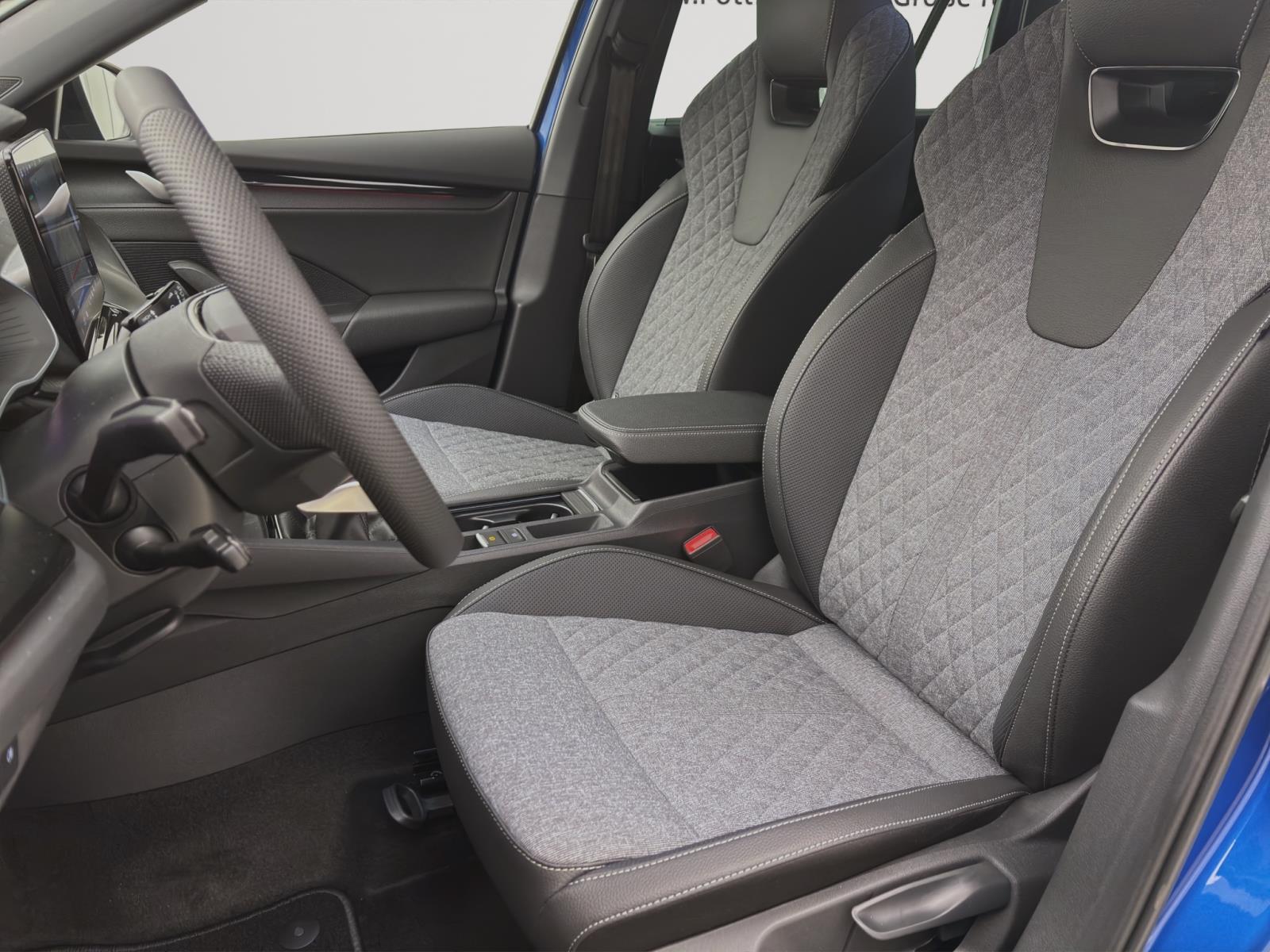 Skoda Octavia COMBI SPORTLINE NAV+ ACC KAM CANTON WINTER & KOMFORT-P.