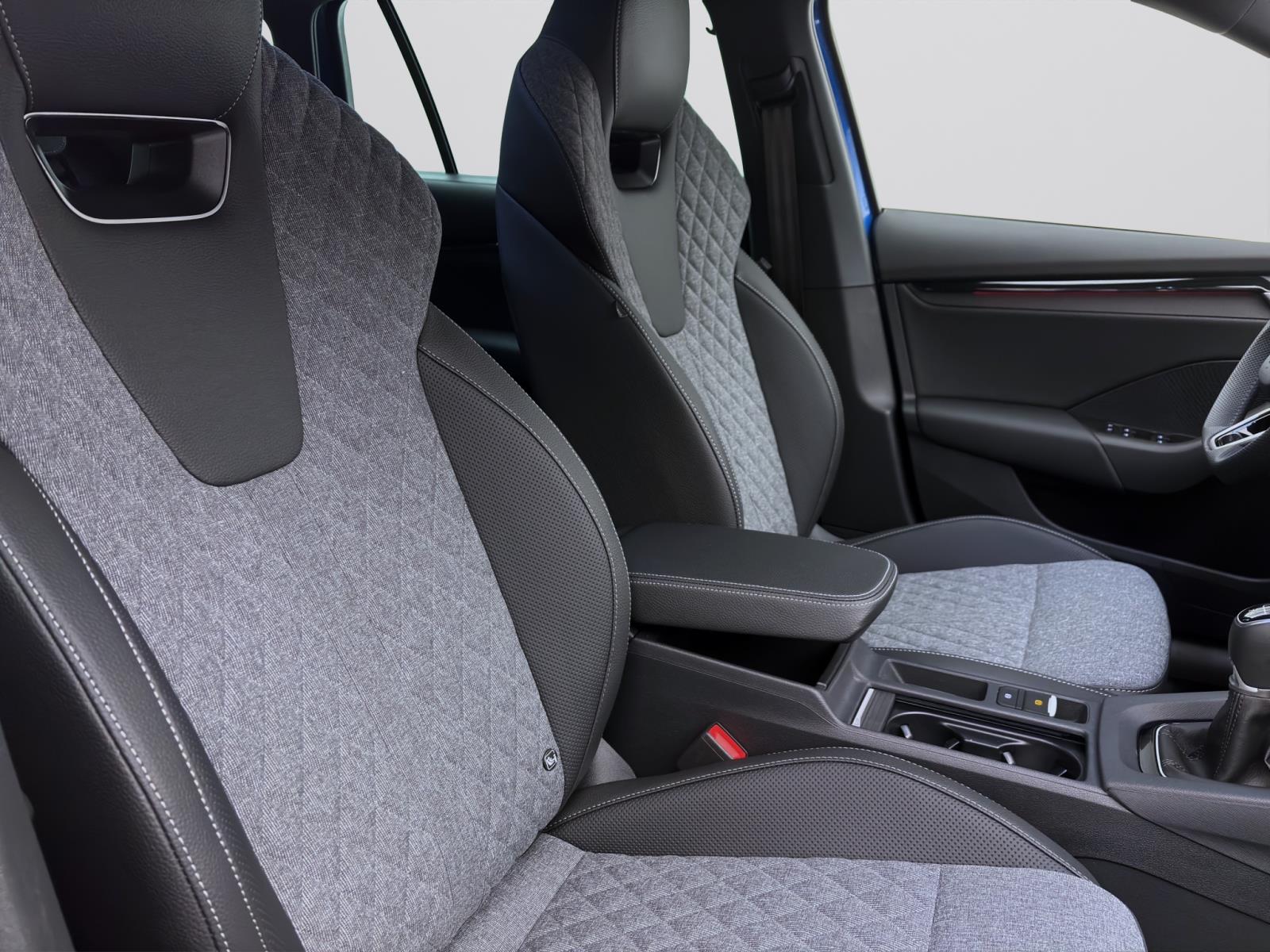Skoda Octavia COMBI SPORTLINE NAV+ ACC KAM CANTON WINTER & KOMFORT-P.