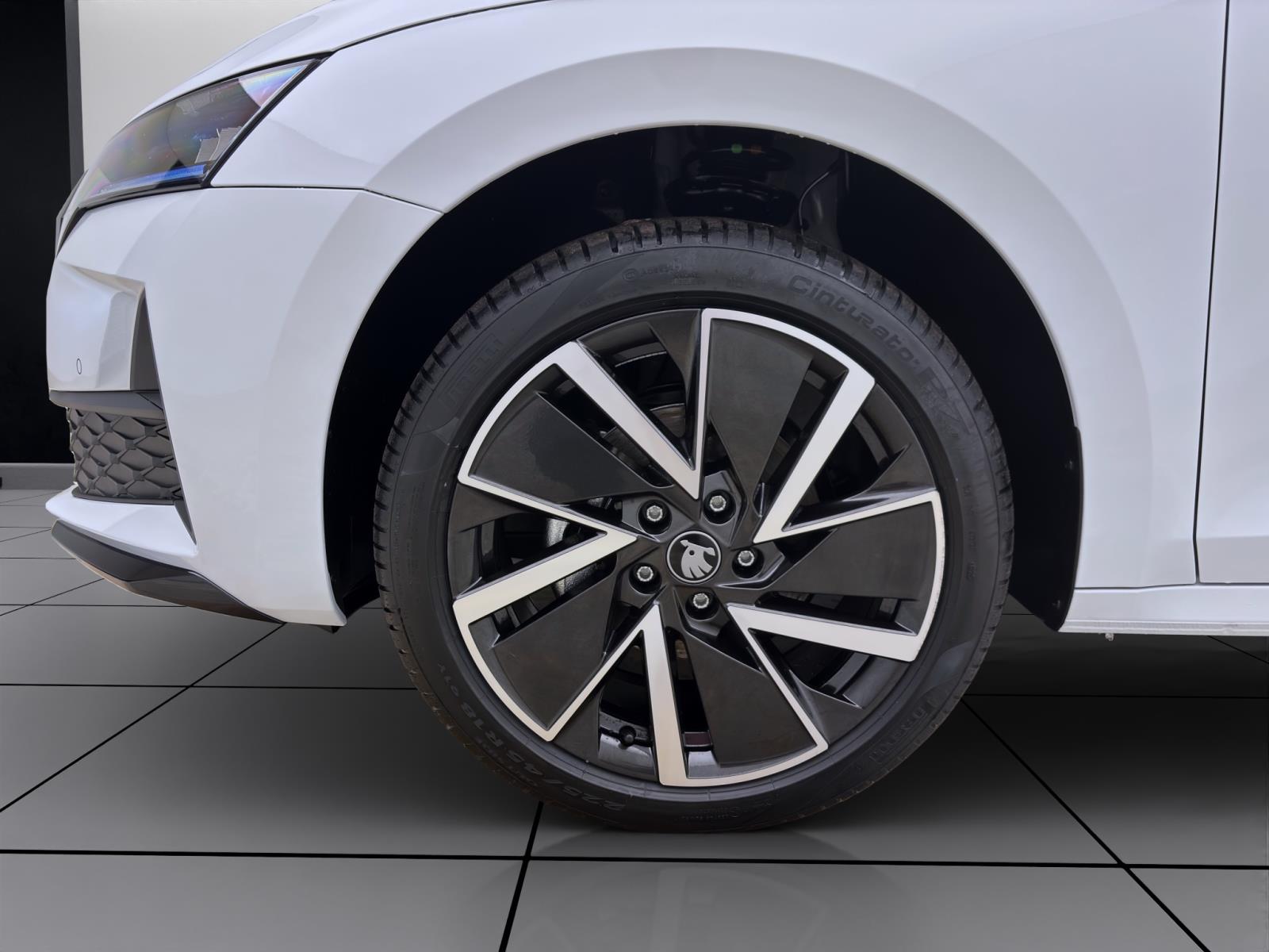 Skoda Octavia COMBI SPORTLINE NAV+ KAM LED 18 WINTER & KOMFORT-P.