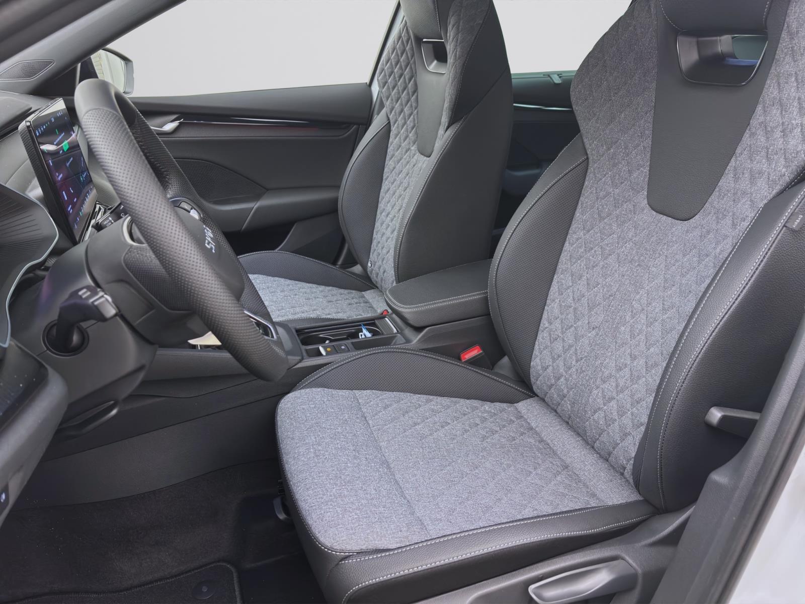 Skoda Octavia COMBI SPORTLINE NAV+ KAM LED 18 WINTER & KOMFORT-P.