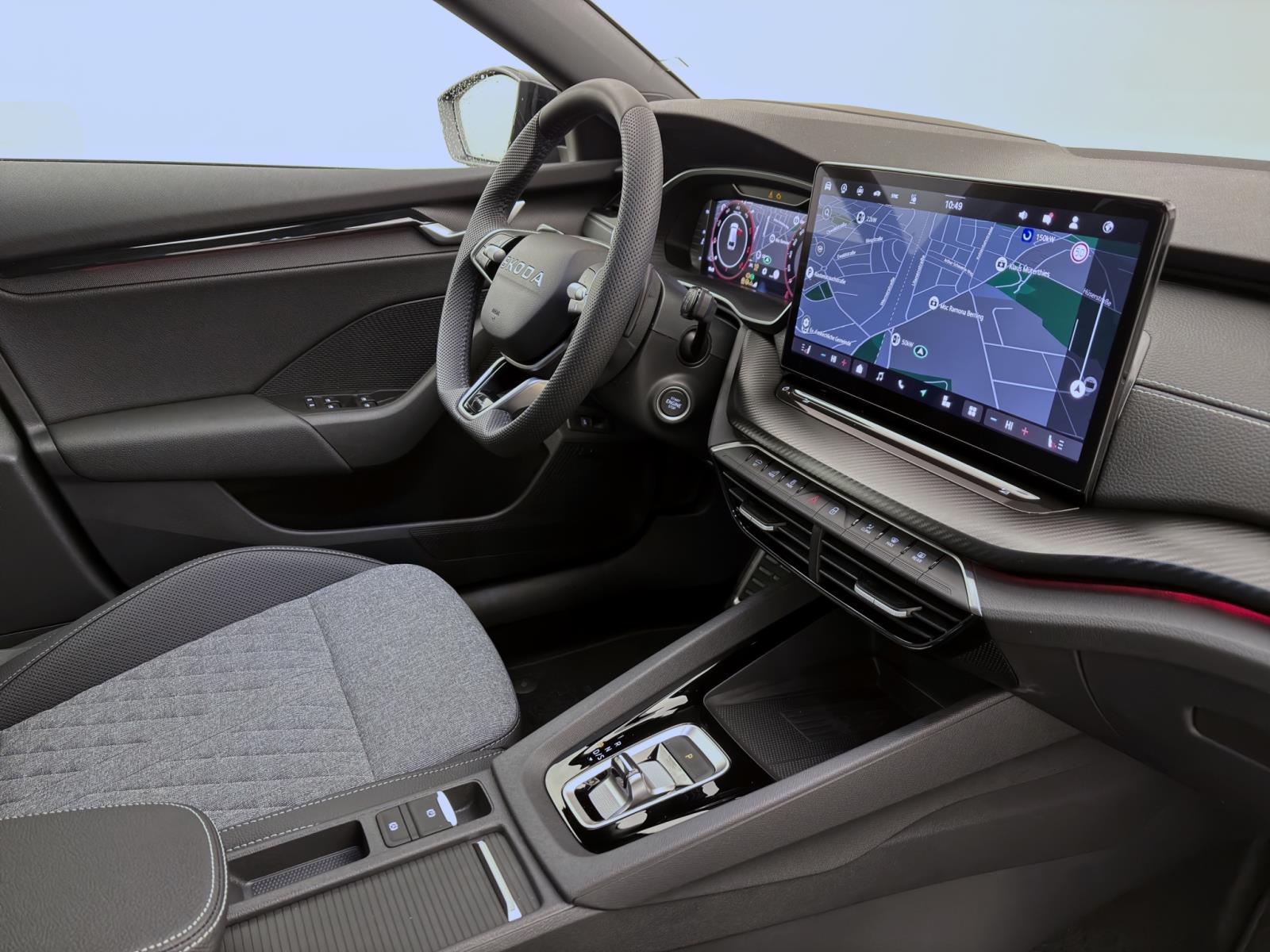 Skoda Octavia COMBI SPORTLINE DSG AHK STANDH pACC DCC HEAD-UP CANTON