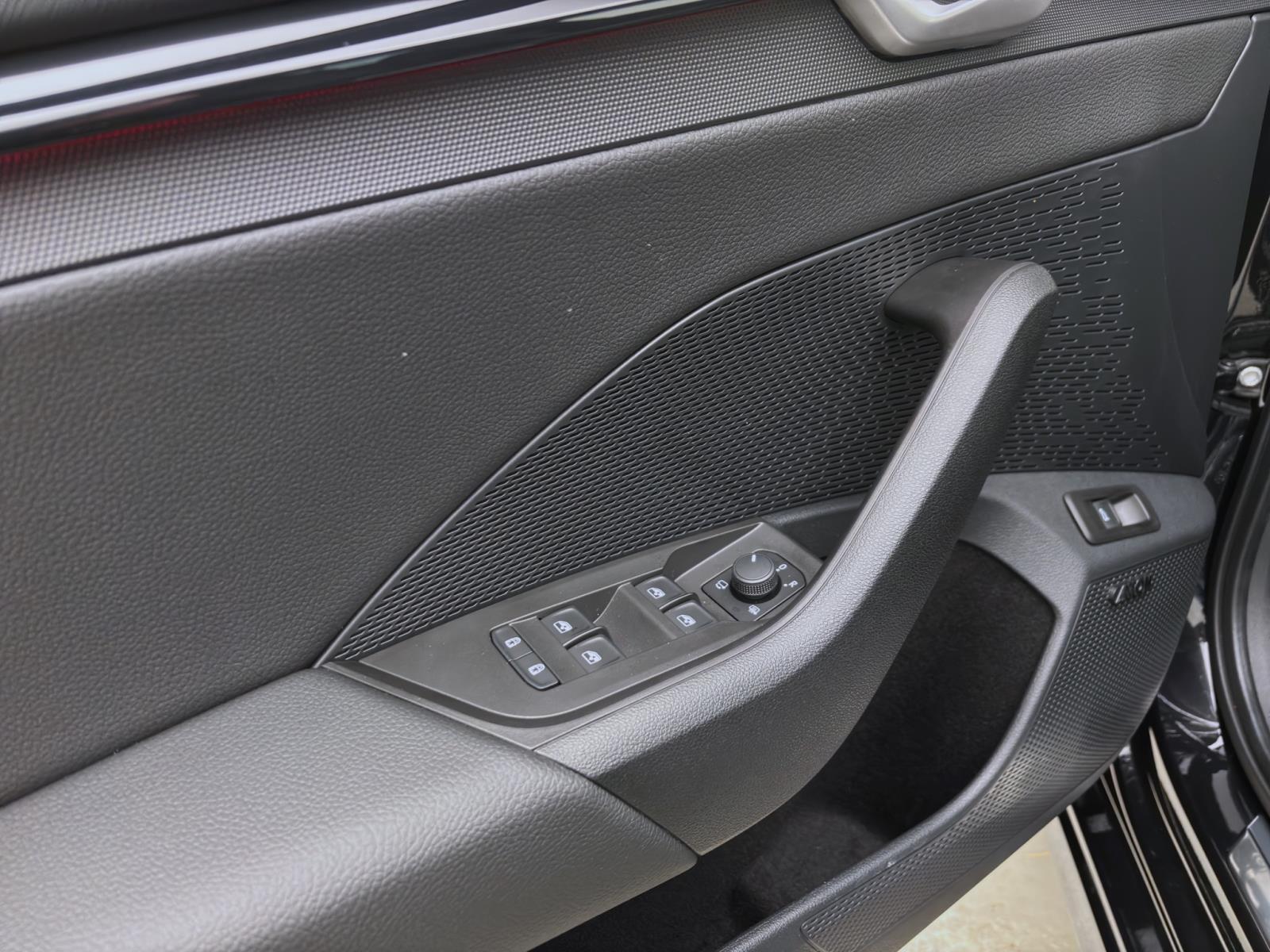 Skoda Octavia SPORTLINE NAV ACC 360° CANTON MATRIX WINTER-P.