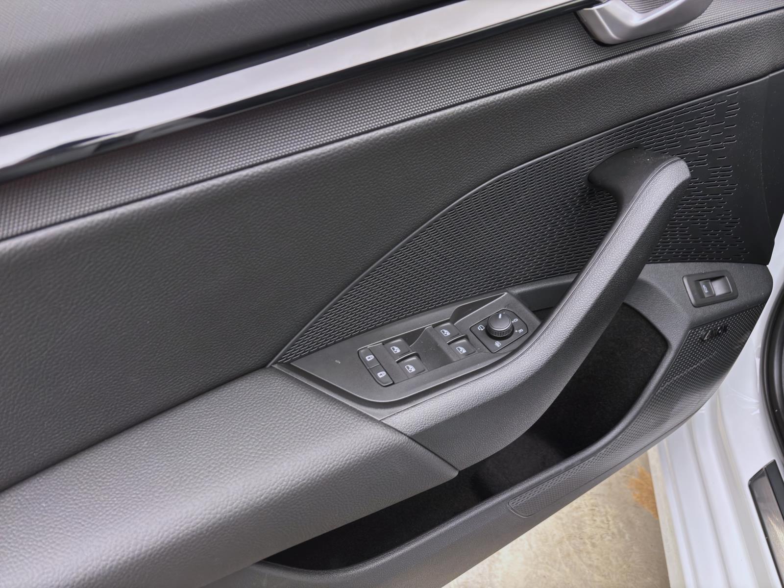 Skoda Octavia COMBI SPORTLINE DSG AHK STANDH pACC DCC HEAD-UP CANTON