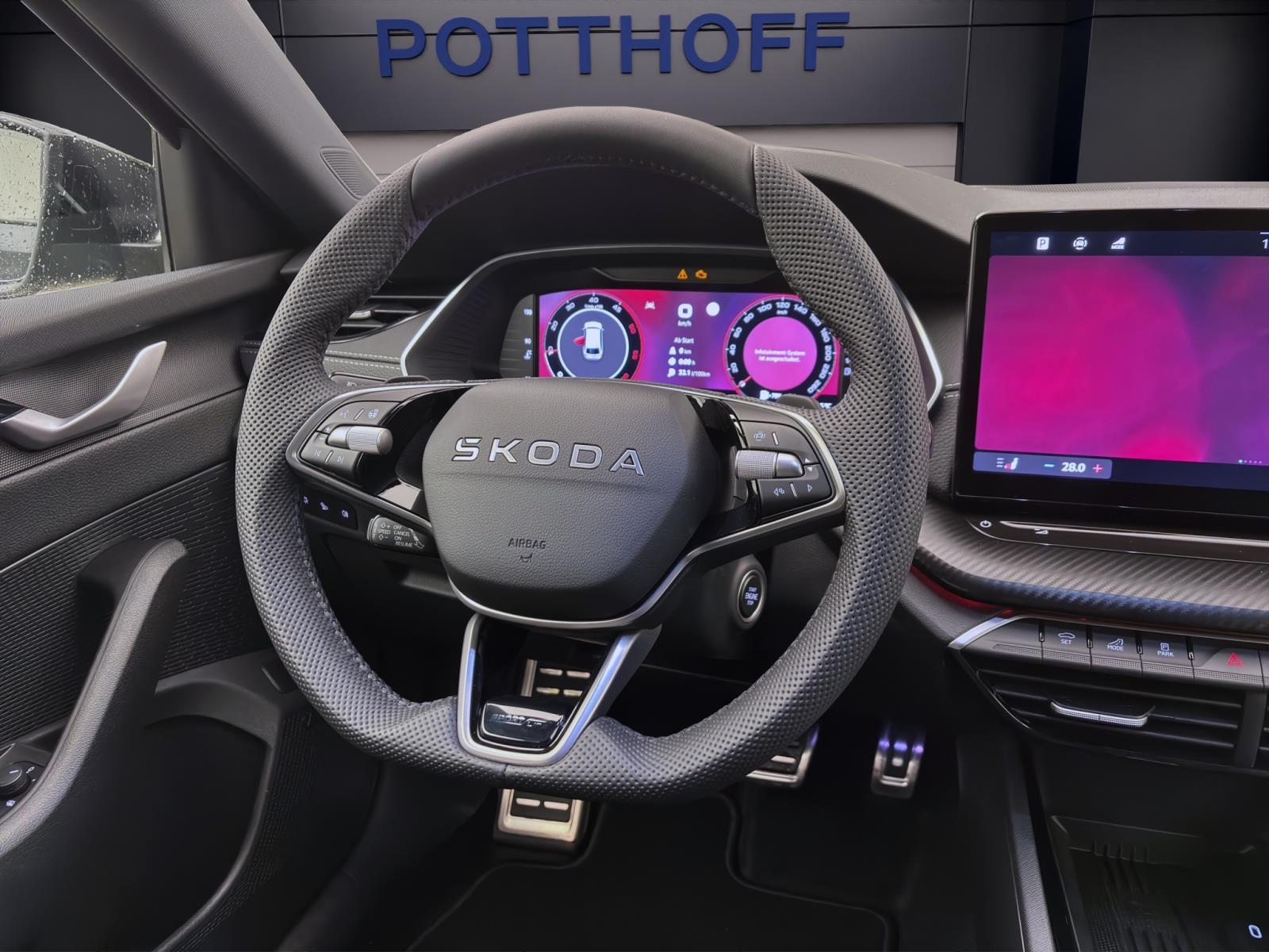 Skoda Octavia COMBI SPORTLINE DSG AHK STANDH pACC DCC HEAD-UP CANTON
