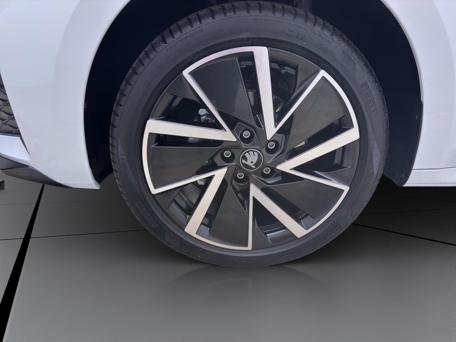 Skoda Octavia COMBI SPORTLINE NAV+ KAM LED 18 WINTER & KOMFORT-P.