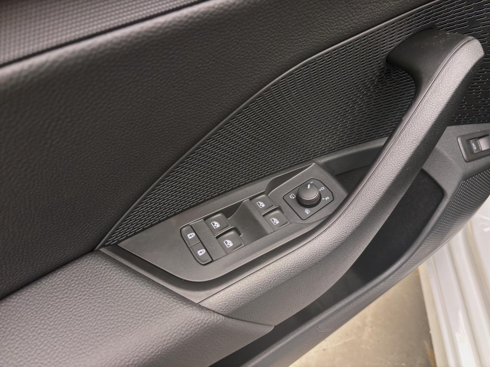 Skoda Octavia COMBI SPORTLINE NAV+ KAM LED 18 WINTER & KOMFORT-P.