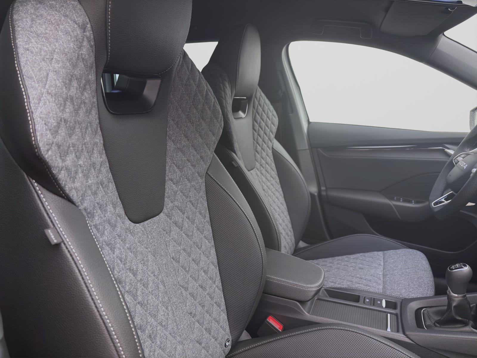 Skoda Octavia COMBI SPORTLINE NAV+ KAM LED 18 WINTER & KOMFORT-P.