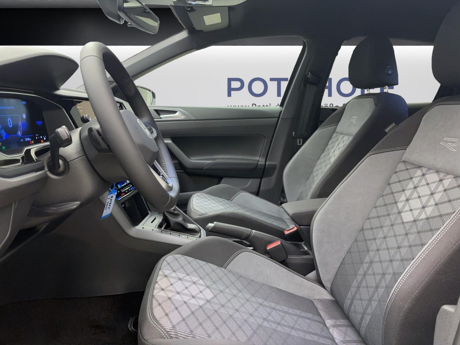 Volkswagen Polo R-Line 1.0 TSI DSG