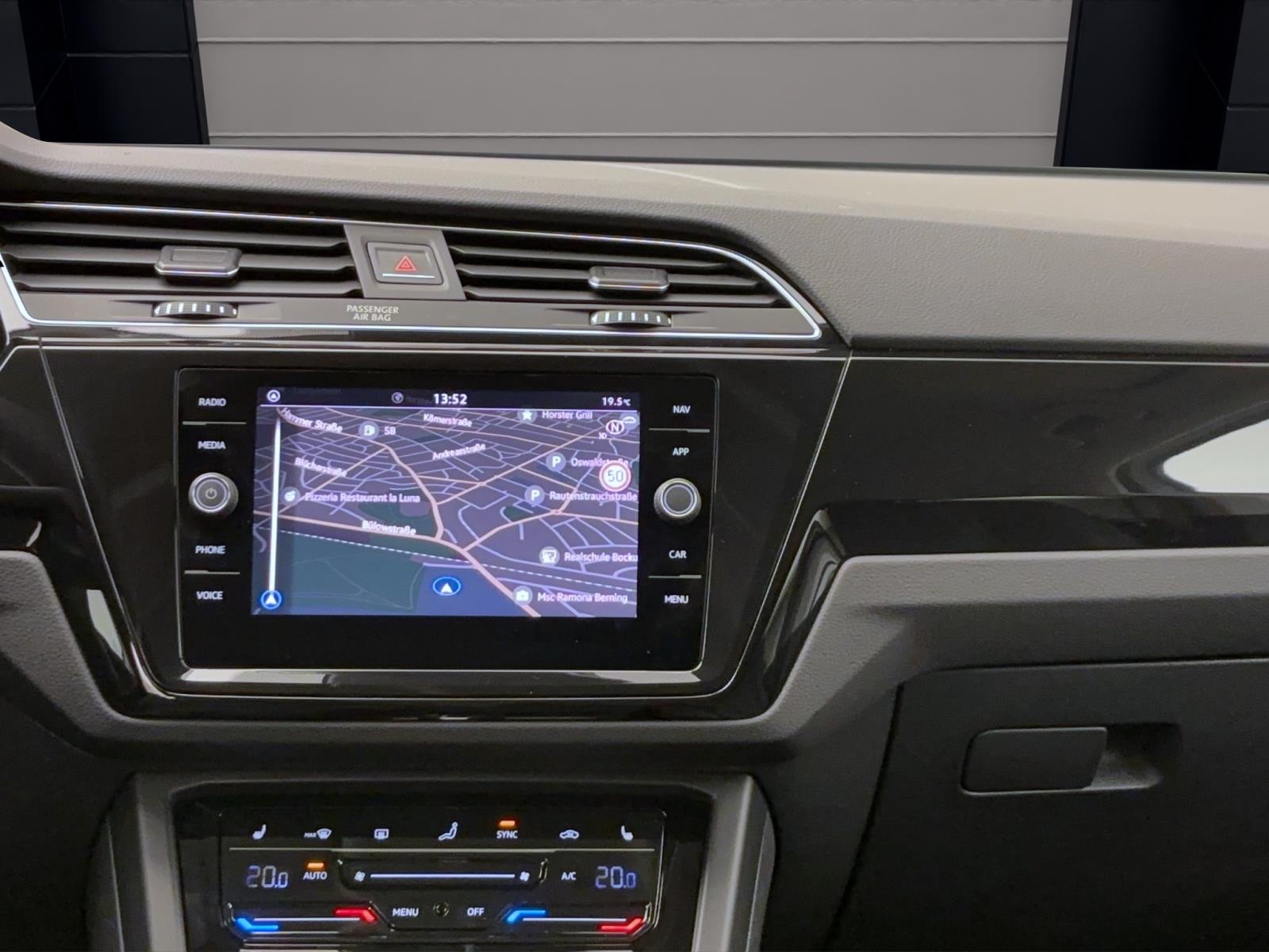 Volkswagen Touran Highline 2.0 TDI DSG