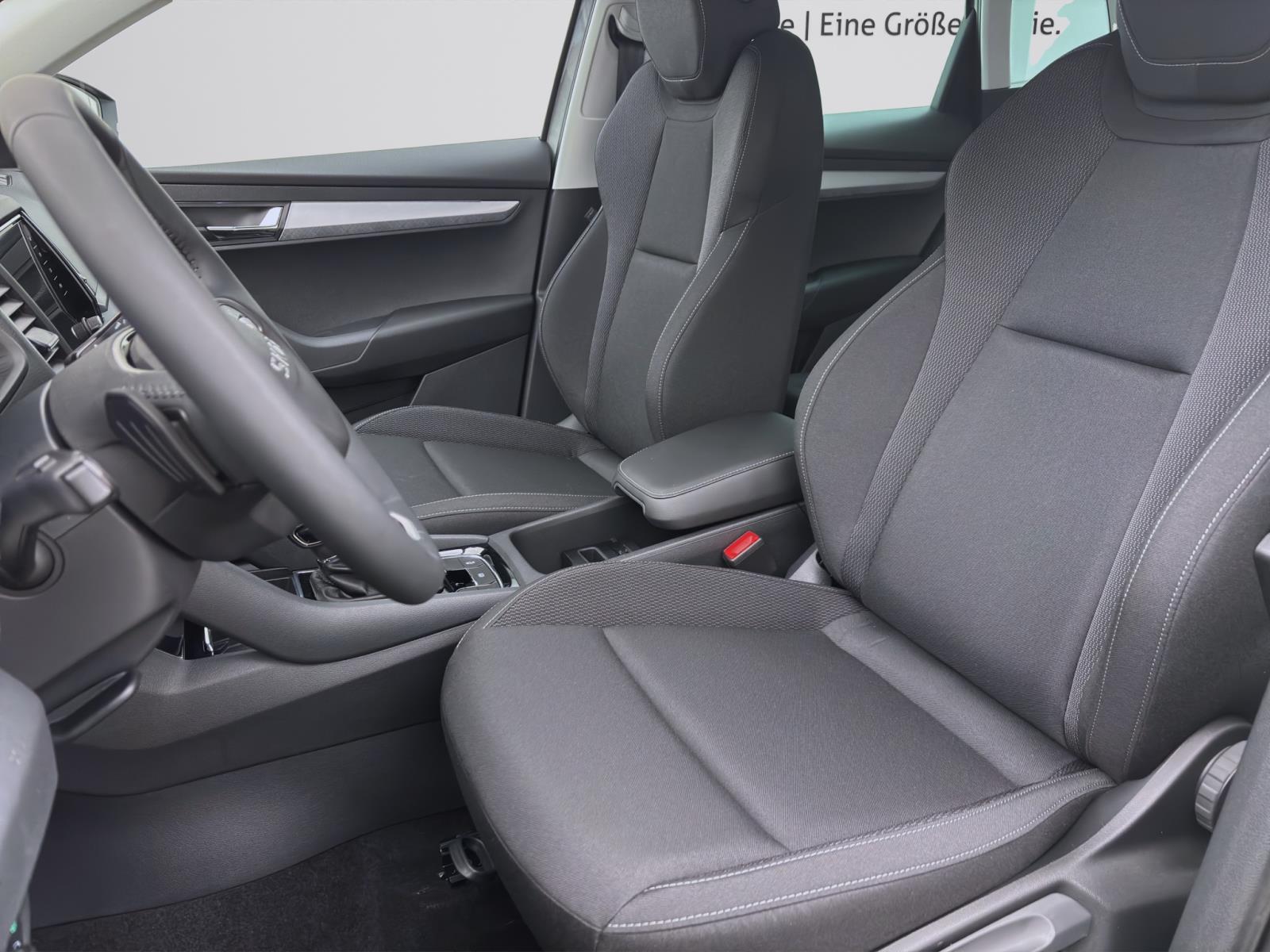 Skoda Karoq TOUR DSG AHK NAV KAM MATRIX WINTER+