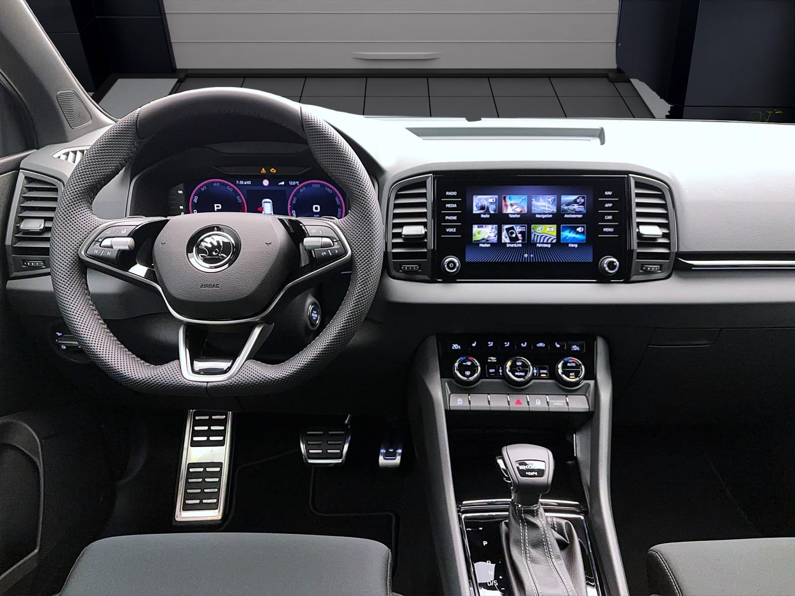 Skoda Karoq SPORTLINE 4X4 DSG AHK NAV DCC MATRIX 18