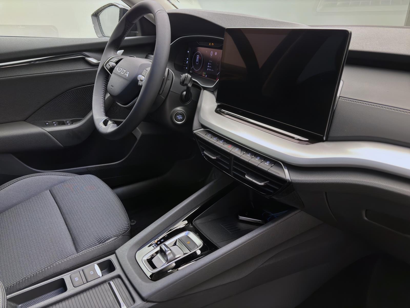 Skoda Octavia COMBI SELECTION DSG AHK NAV WINTER-P. PDC SMARTL.