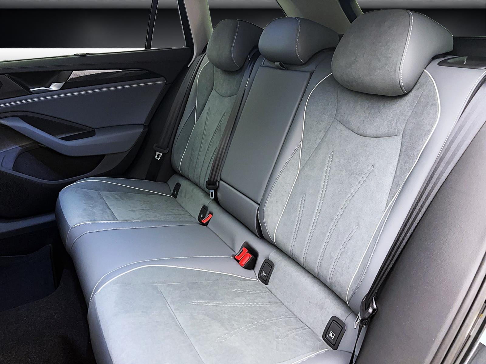 Volkswagen Passat Variant Business 1.5 TSI eHybrid