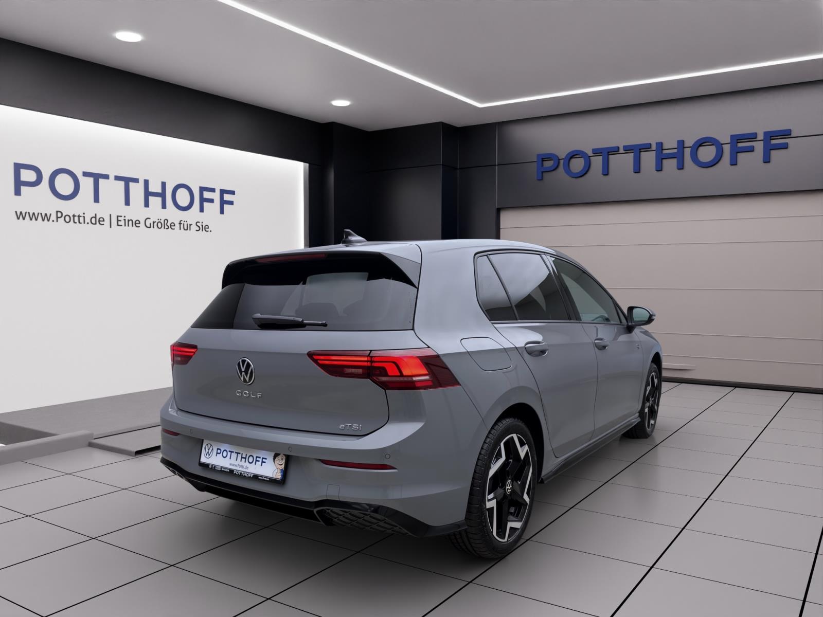 Volkswagen Golf 1.5 eTSI DSG R-LINE NAVI ACC HuD