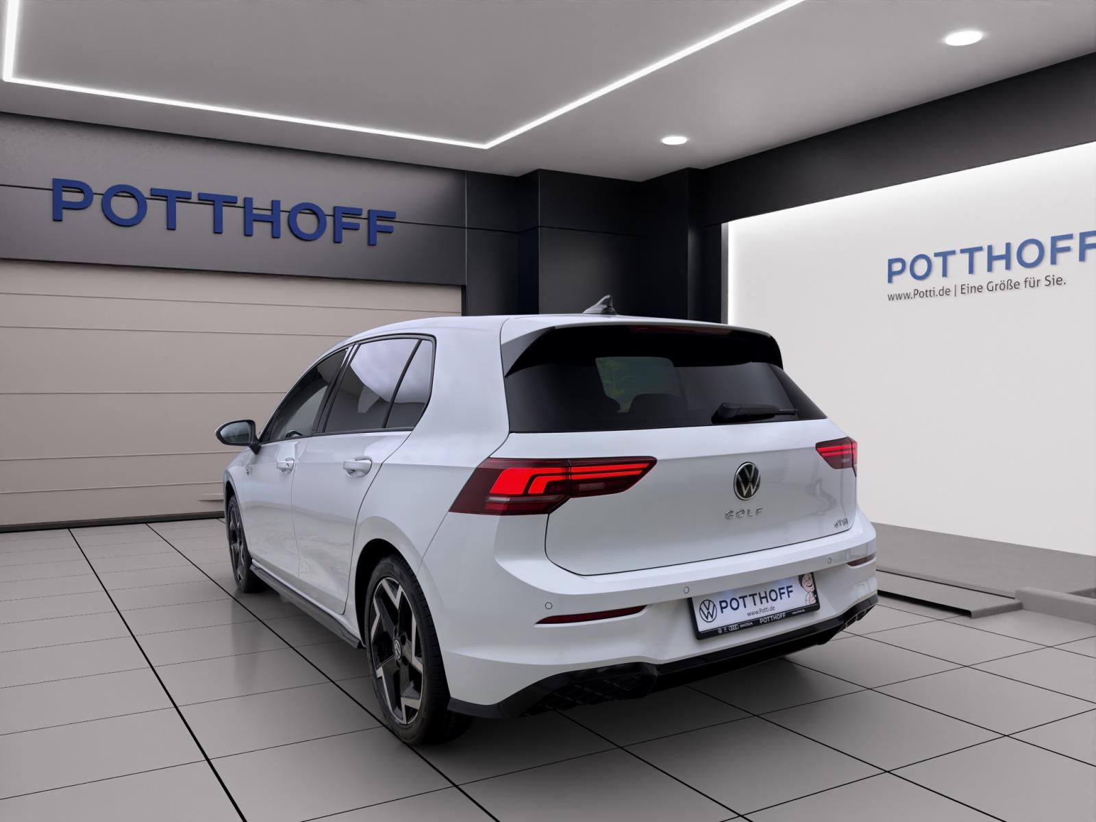 Volkswagen Golf 1.5 eTSI DSG R-LINE NAVI ACC HuD