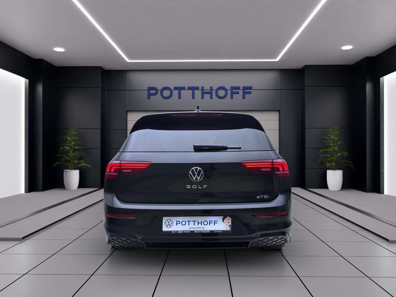 Volkswagen Golf 1.5 eTSI DSG R-LINE NAVI ACC HuD