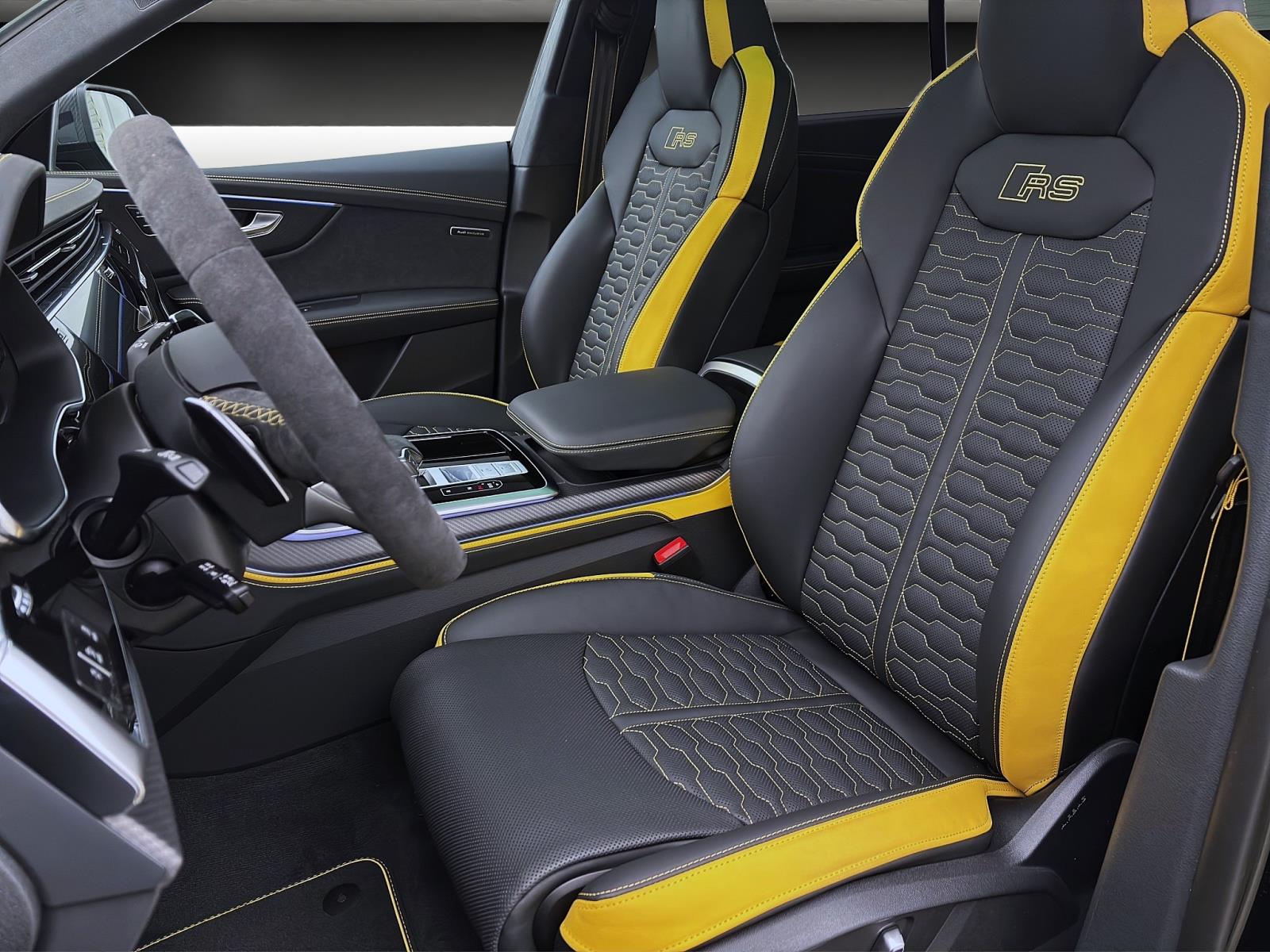 Audi RSQ8 SUV performance 471(640) kW(PS) tiptronic