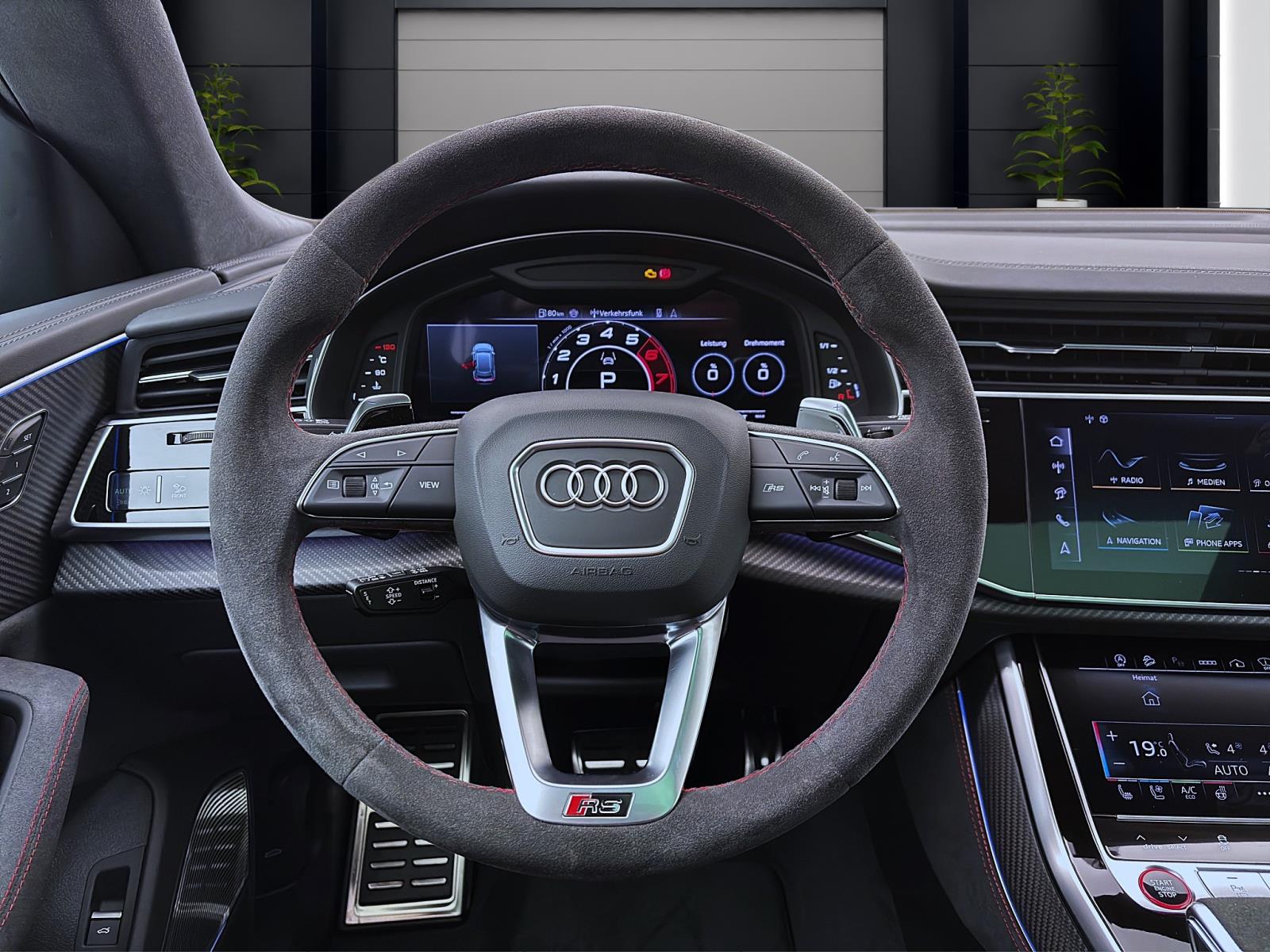Audi RSQ8 SUV performance 471(640) kW(PS) tiptronic