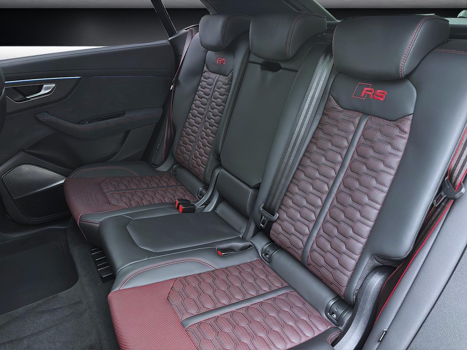 Audi RSQ8 SUV performance 471(640) kW(PS) tiptronic