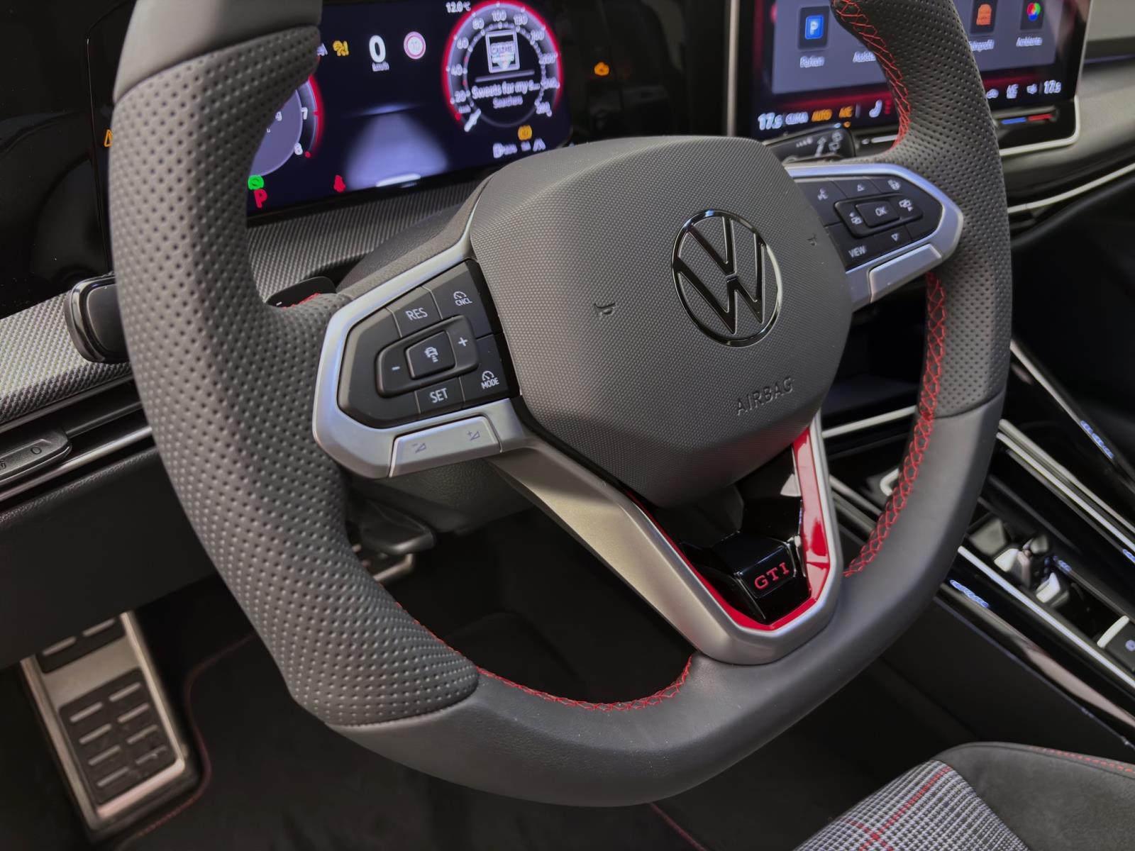 Volkswagen Golf GTI LED+ KAMERA NAVI HuD