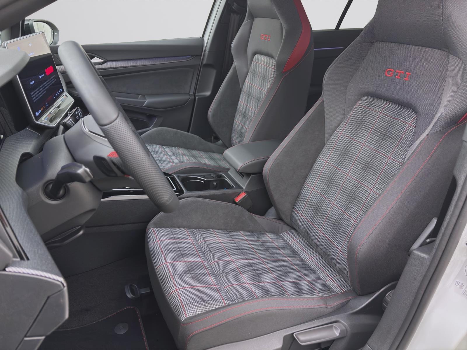 Volkswagen Golf GTI LED+ KAMERA NAVI HuD