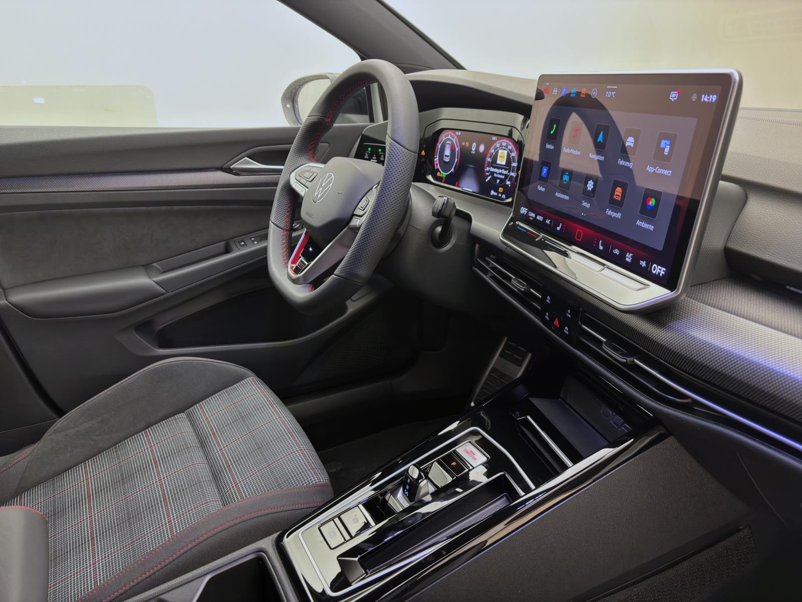 Volkswagen Golf GTI LED+ KAMERA NAVI HuD