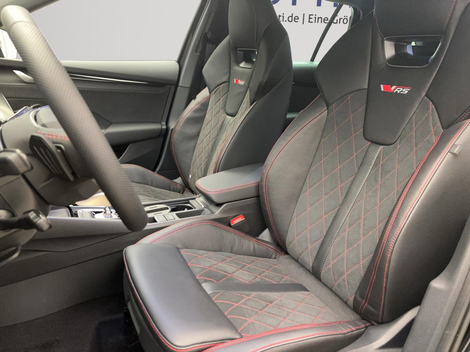 Skoda Octavia COMBI RS AHK 360° DCC 19 CANTON HEAD-UP ASSISTENZ+