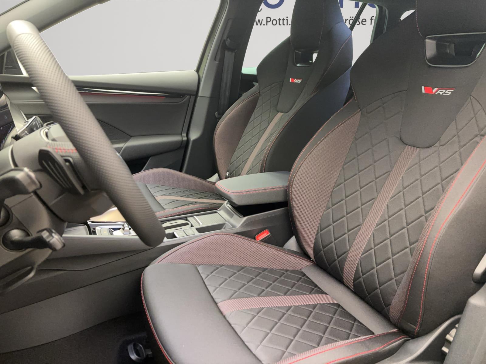Skoda Octavia COMBI RS AHK CANTON ACC NAV KAM MATRIX WINTER-P.
