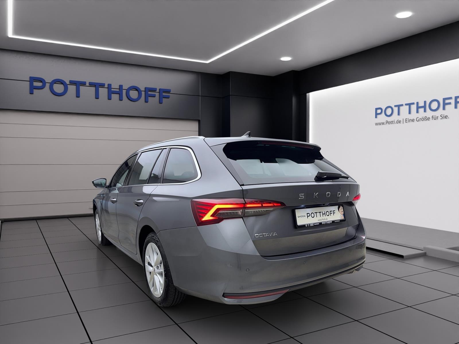 Skoda Octavia COMBI SELECTION AHK PANO 360° HEAD-UP NAV LICHT&SICHT+