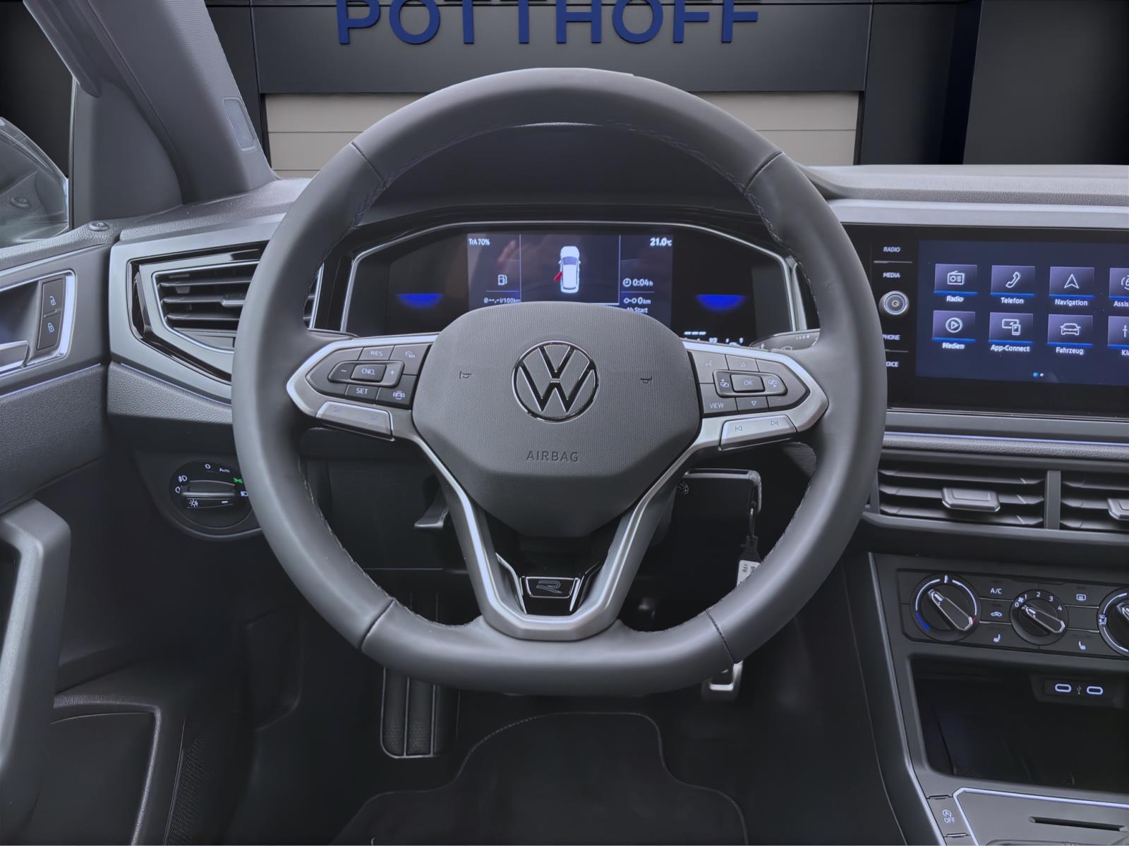 Volkswagen Taigo 1.0 TSI R-LINE PDC MATRIX KAMERA LM17