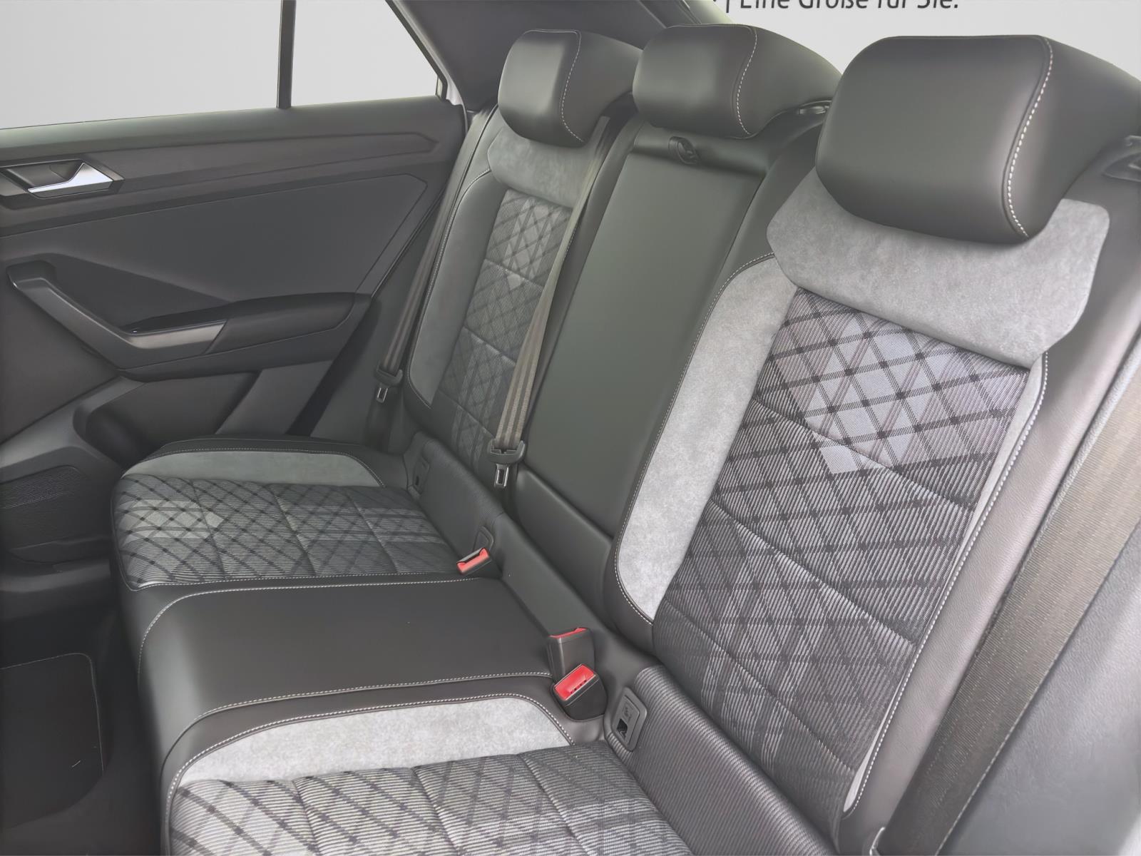 Volkswagen T-Roc 1.0 TSI R-LINE PDC KAMERA LED ACC