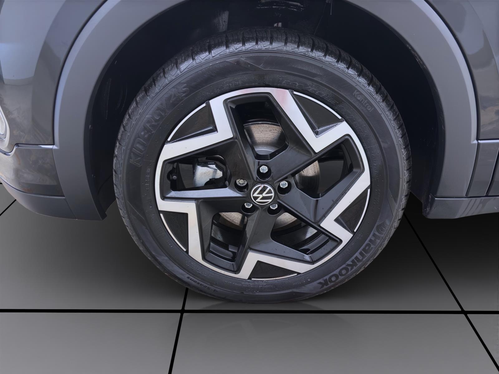 Volkswagen T-Cross 1.0 TSI R-LINE PDC MATRIX KAMERA LM17