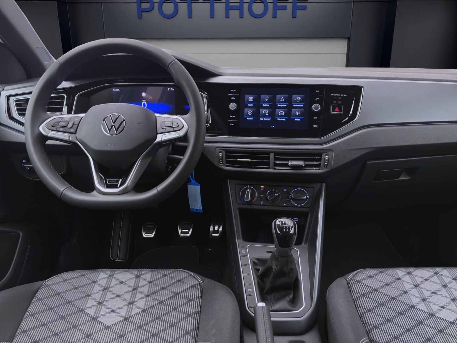 Volkswagen Taigo 1.0 TSI R-LINE PDC MATRIX KAMERA LM17